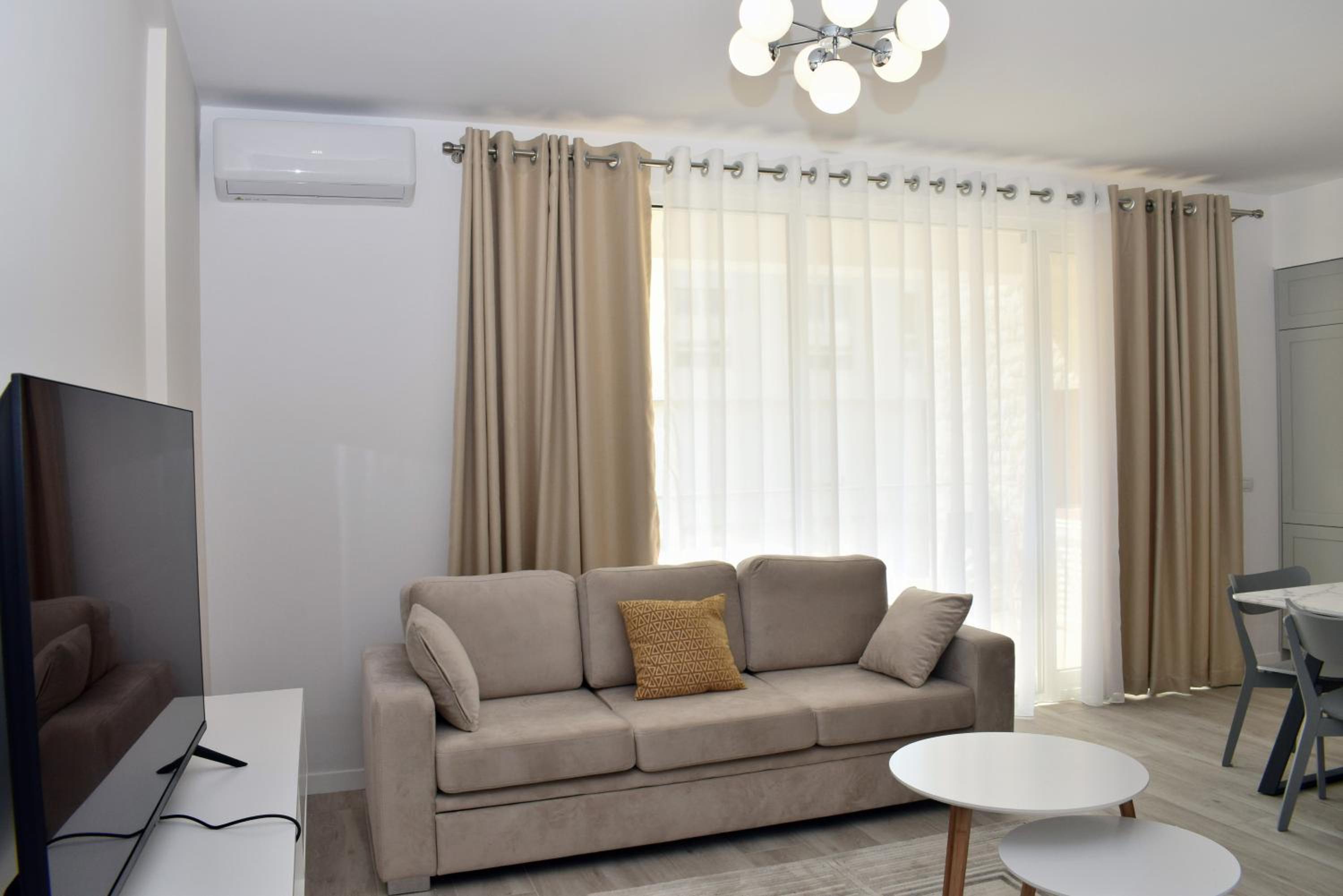 White Moon Apartments