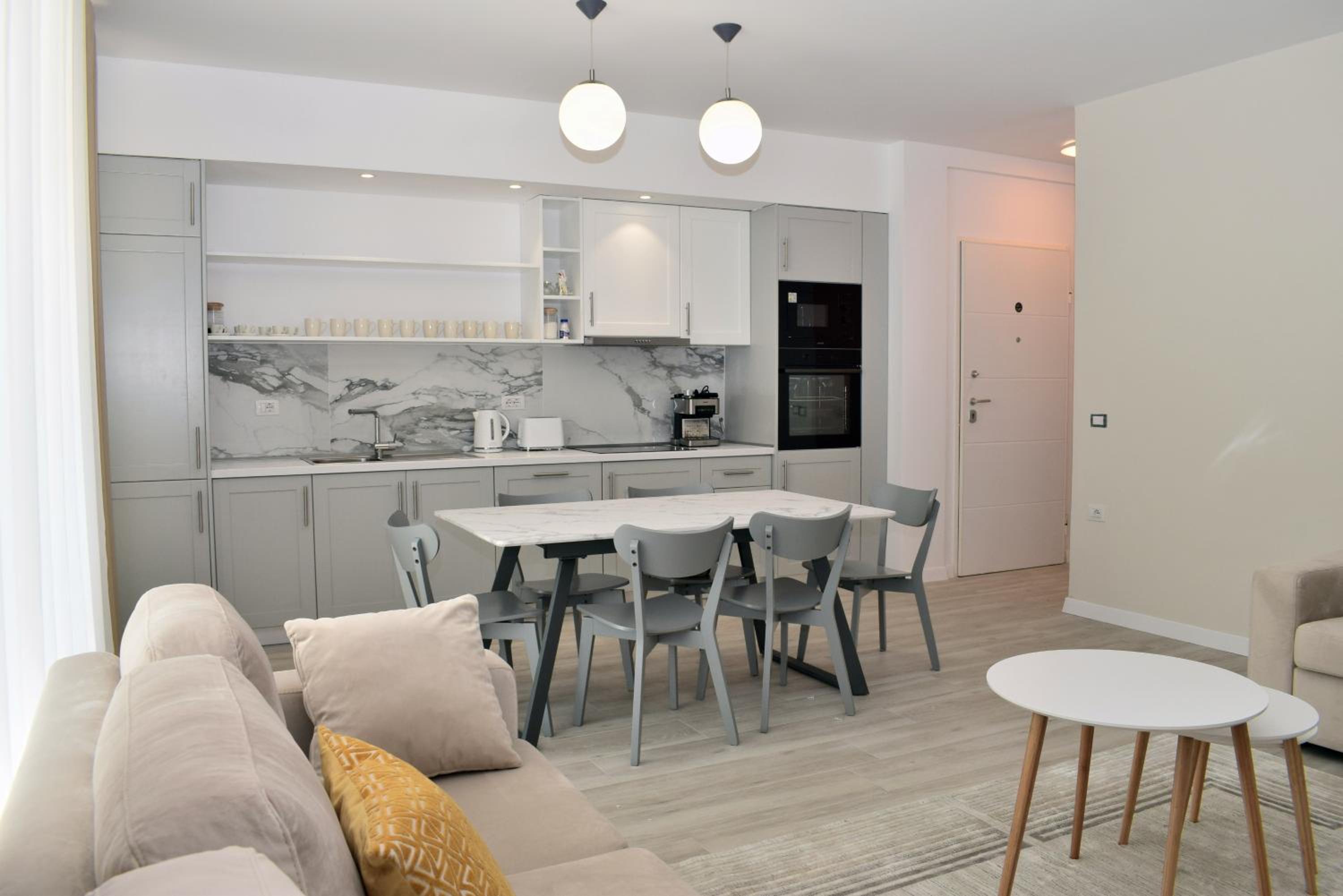 White Moon Apartments