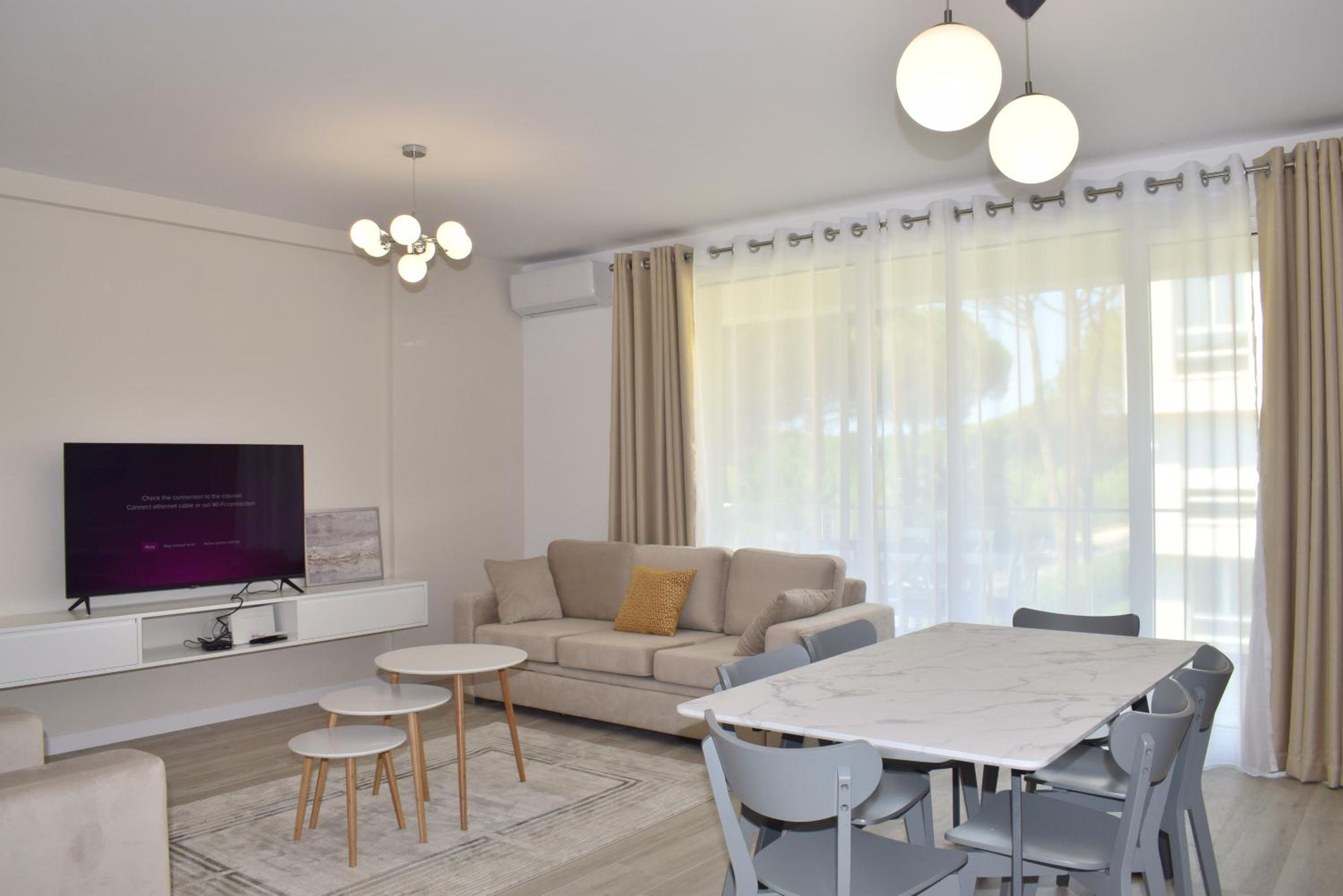 White Moon Apartments