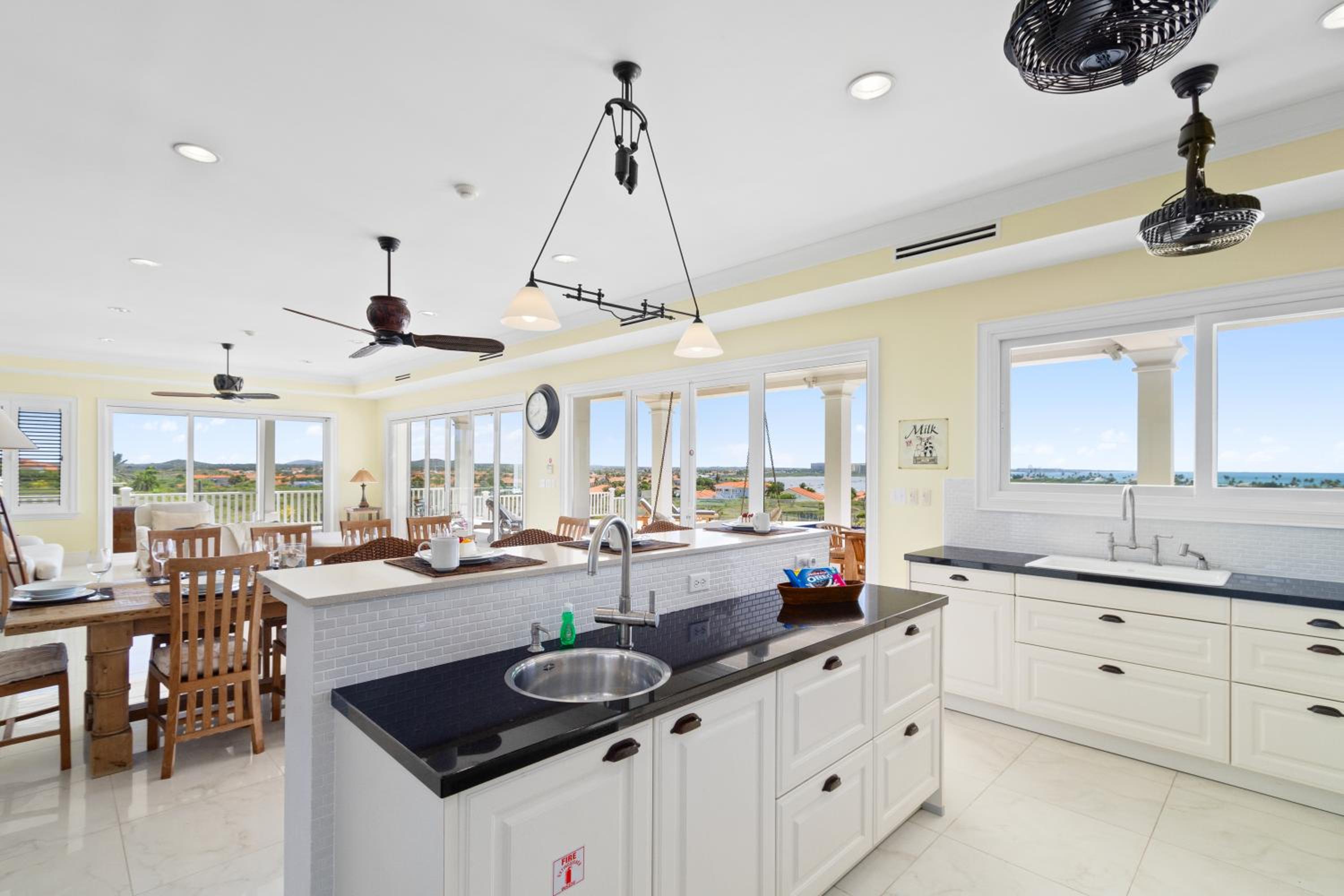 Caya Bunita Bista 1