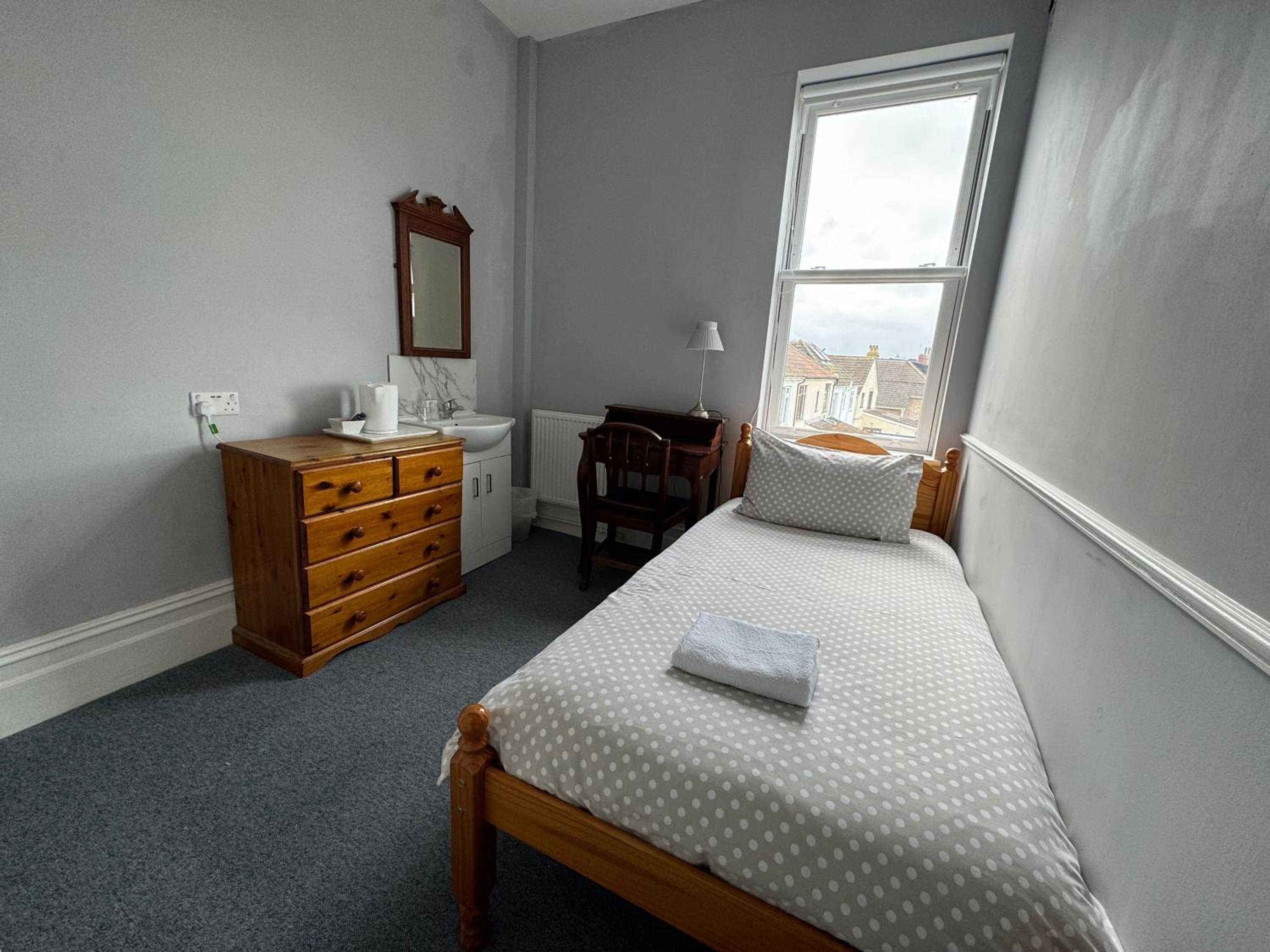 Photo 13