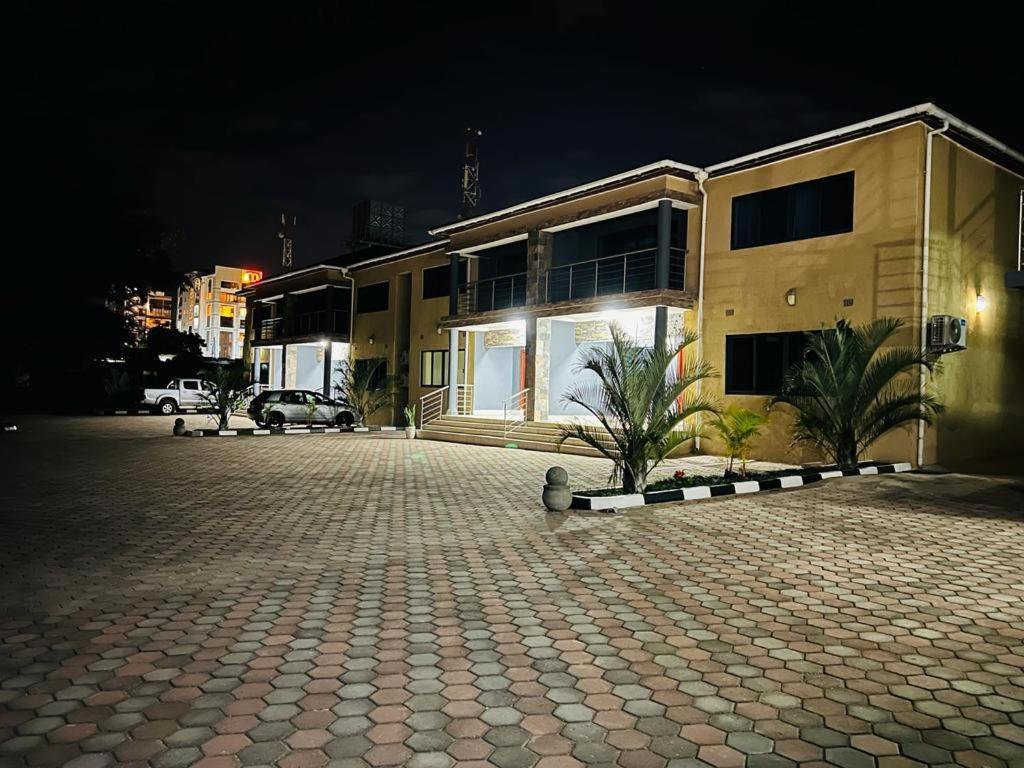 Roma Apartments