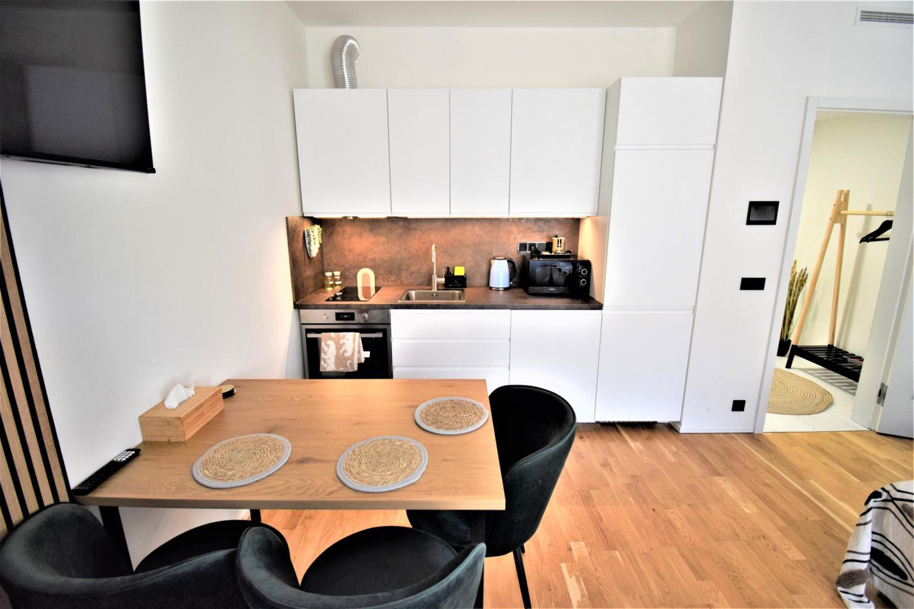 Jasminn Apartments