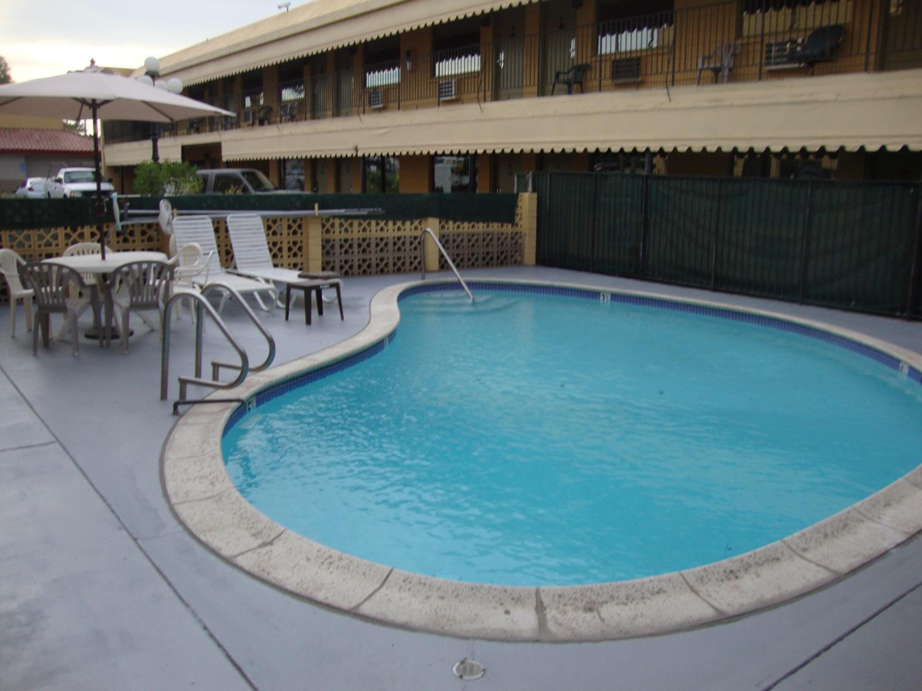 Townhouse Inn and Suites