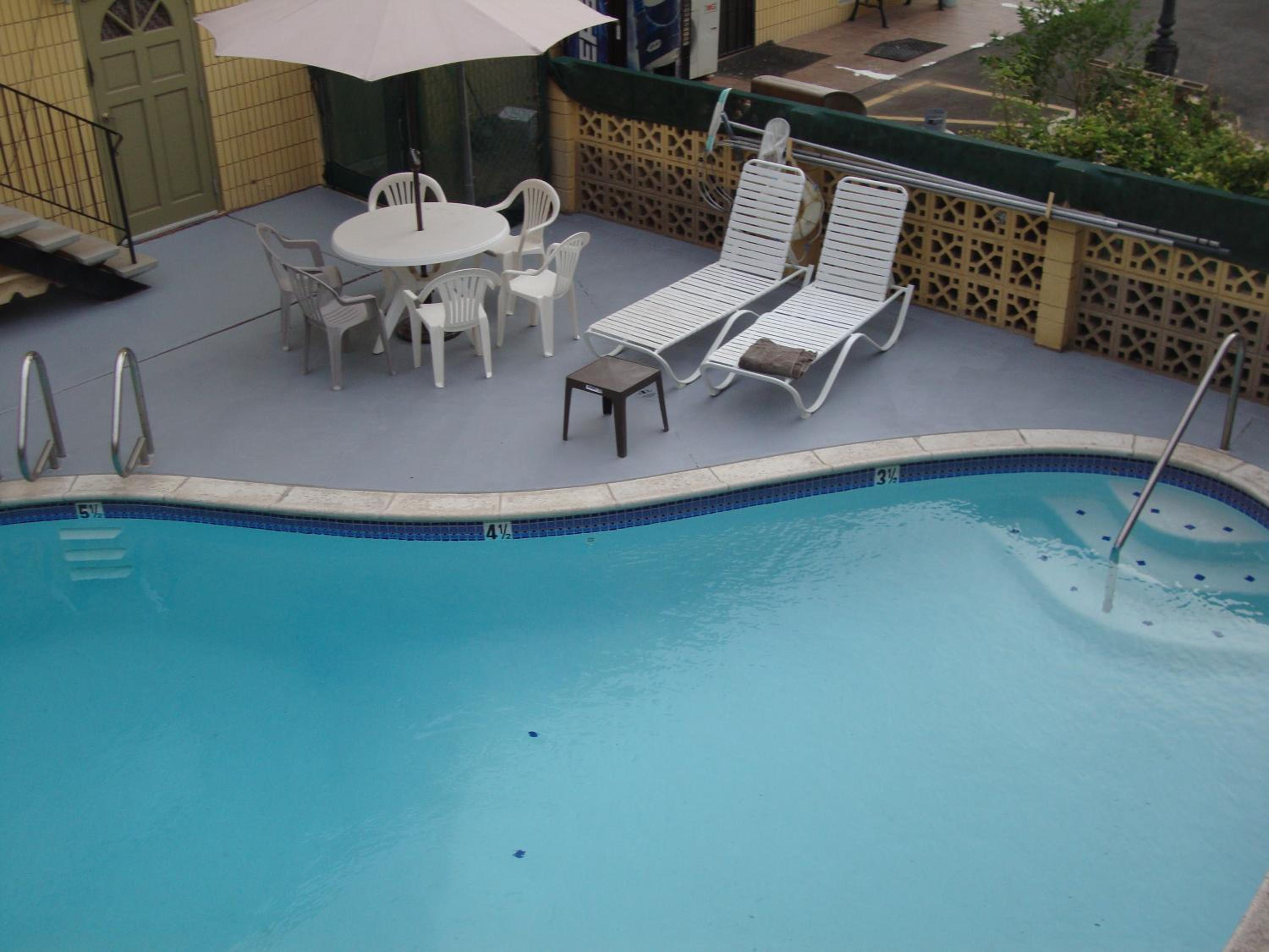 Townhouse Inn and Suites