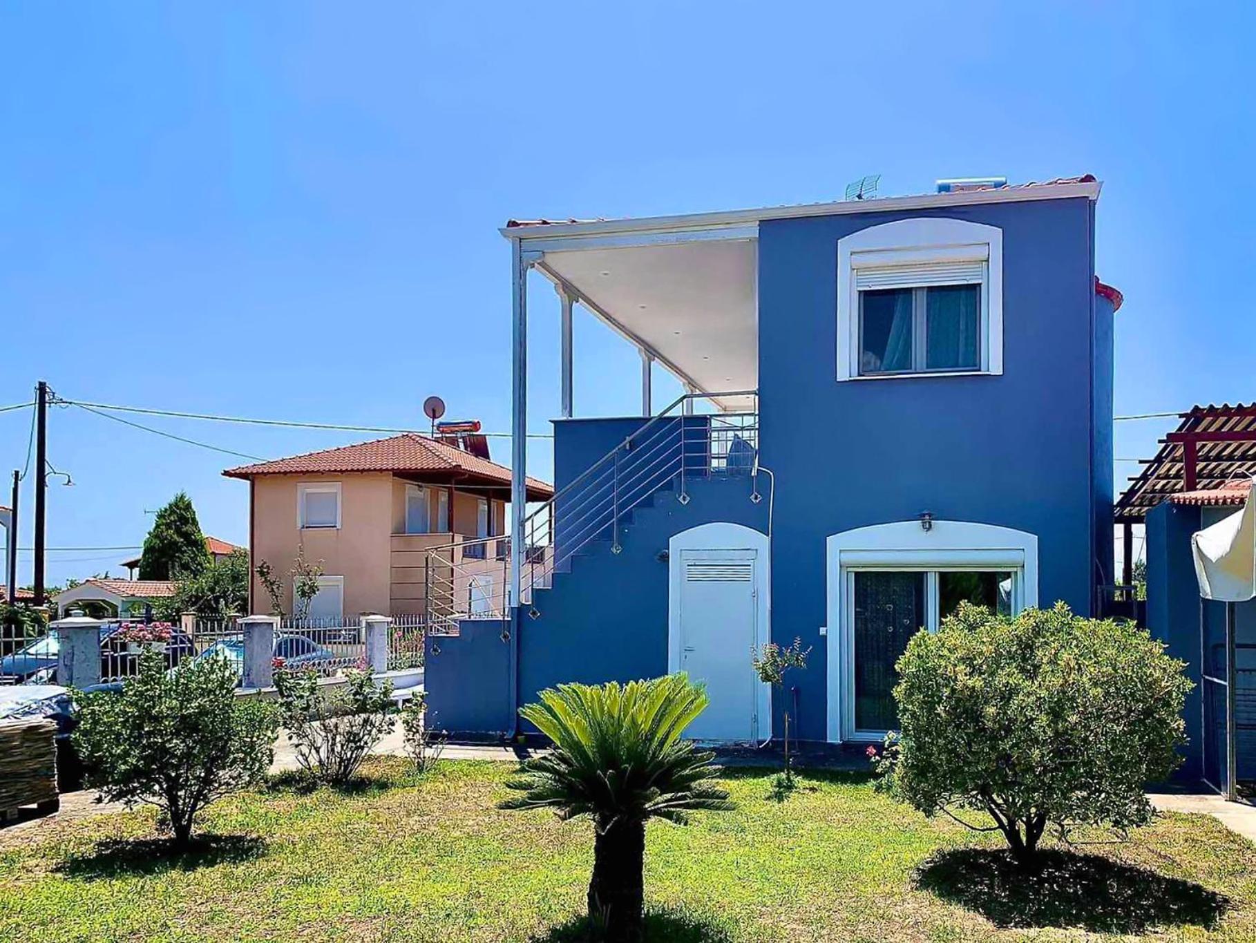 BLUE HOUSE