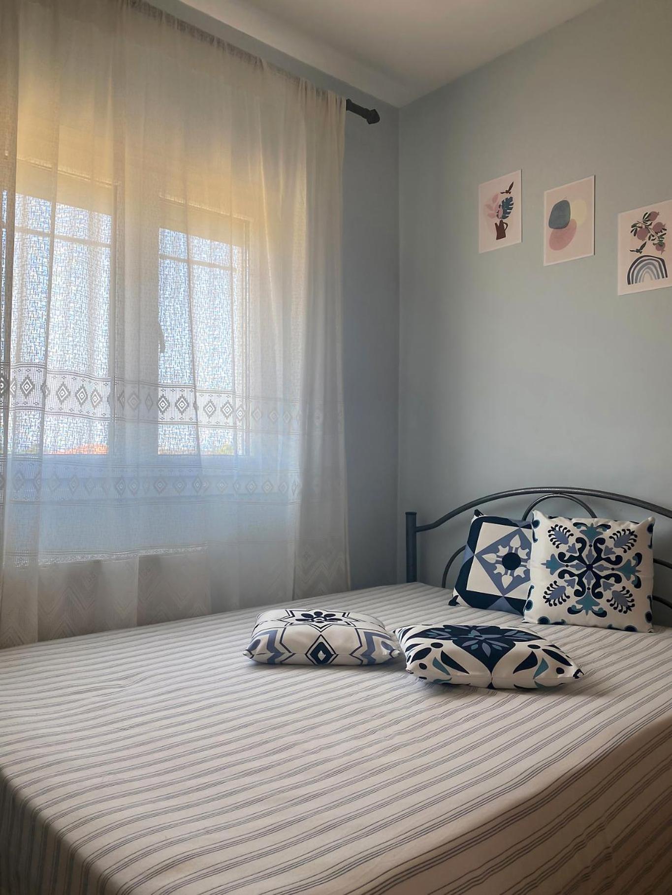 BLUE HOUSE