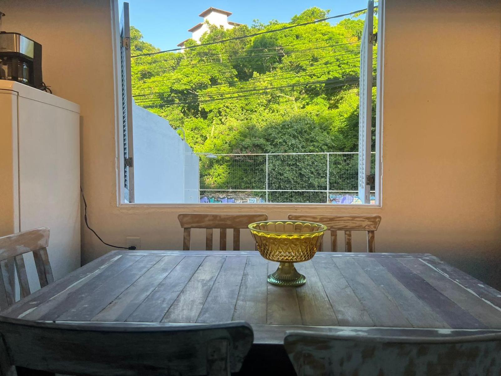 Apartamentos Charmosos na Avenida Principal de Buzios