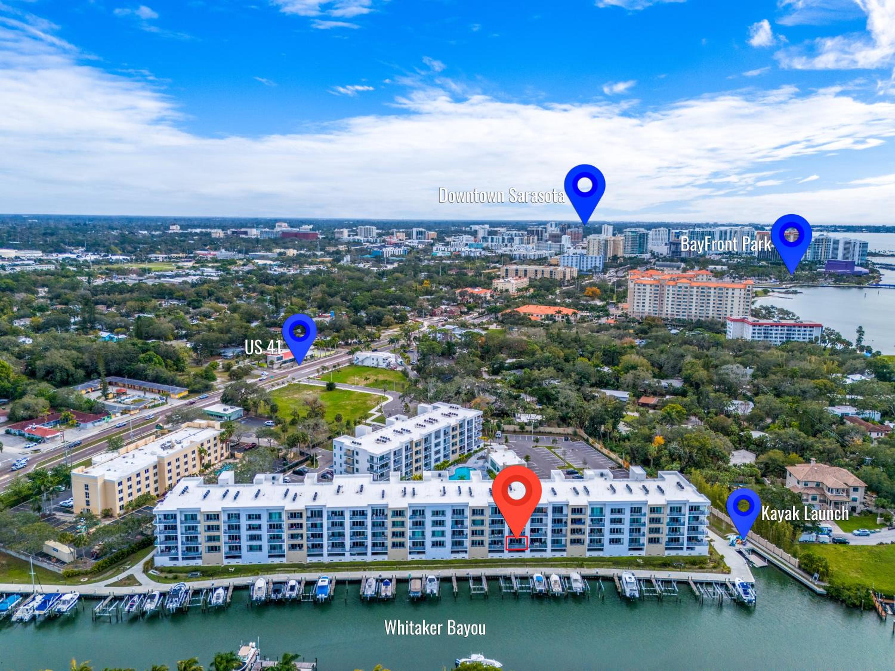 Hotel Waterside Retreat: Modern 2BR, Mins to Beach & Apt - Image 1