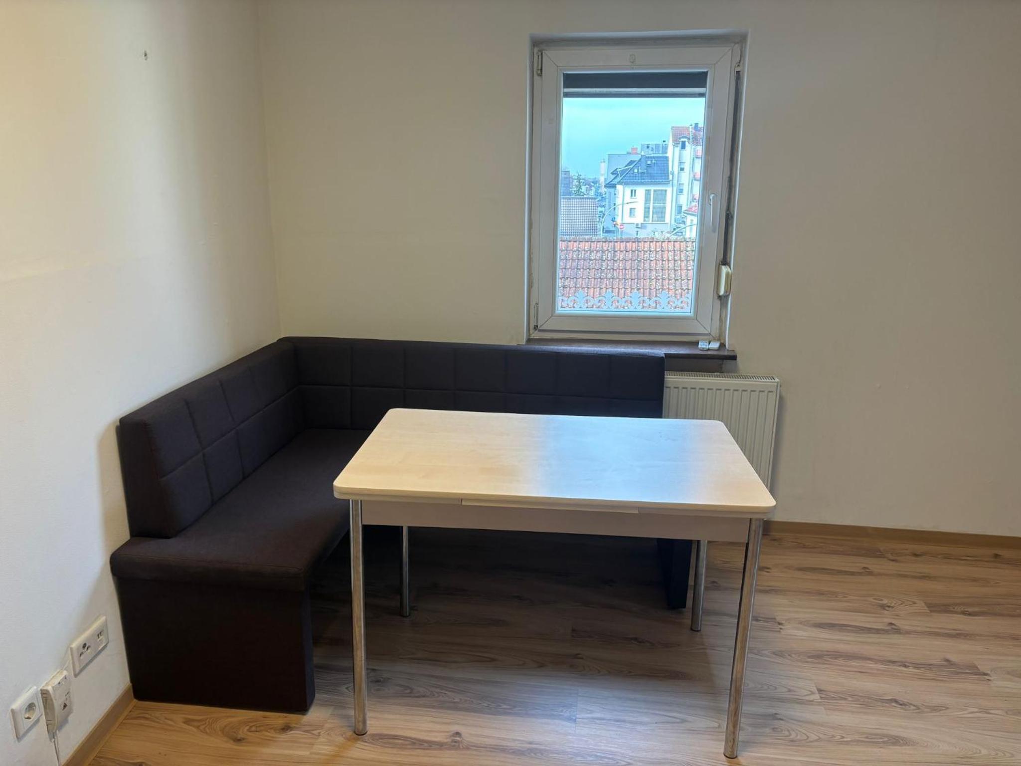 Neu-Isenburg 2 x Zimmerwohnung DG
