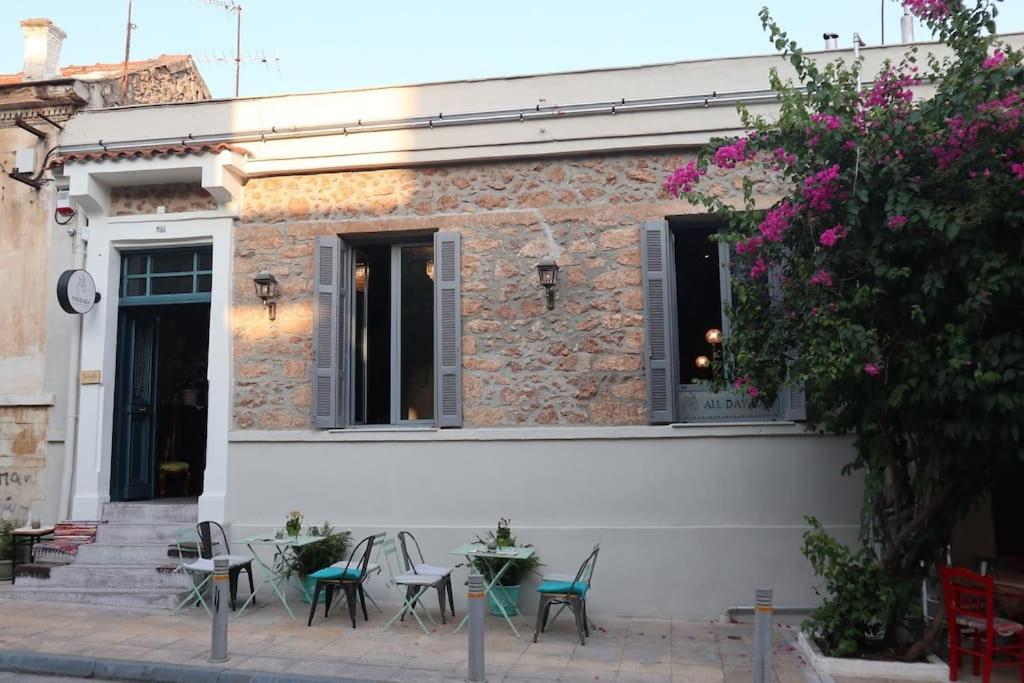 Troon of Athens House
