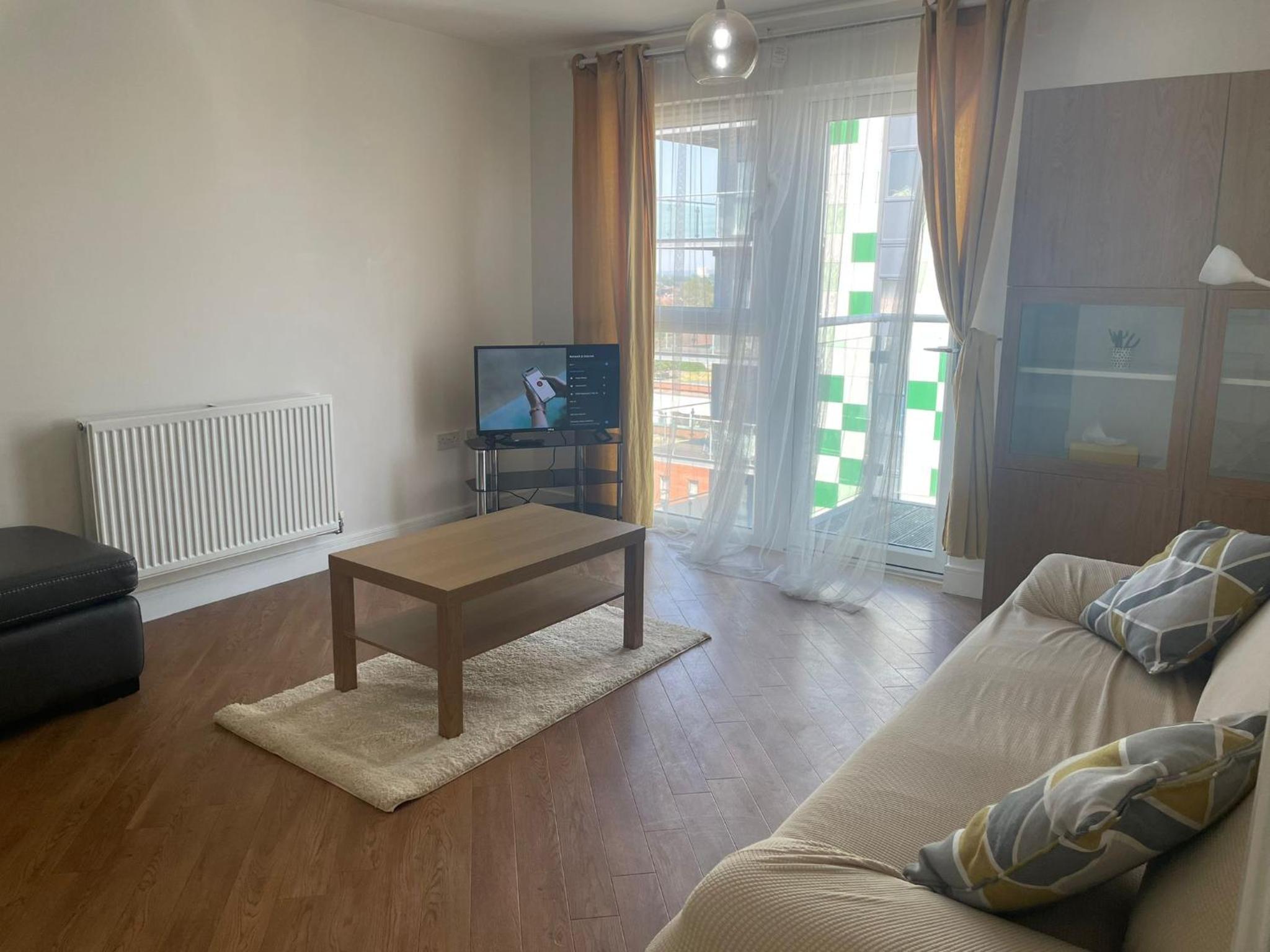 Dagenham 1 bed flat with views