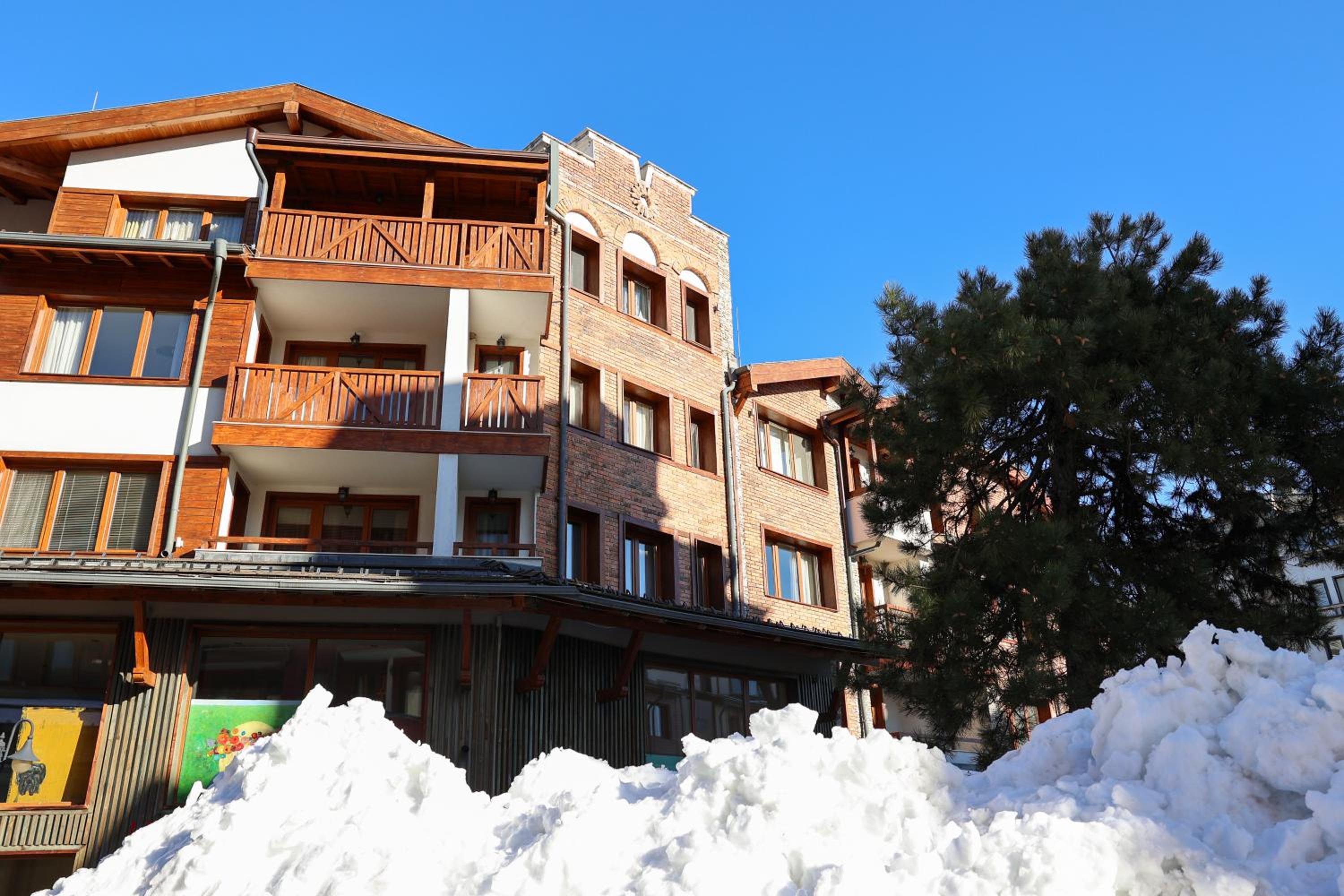 Pirin Golf Mountain View Retreat