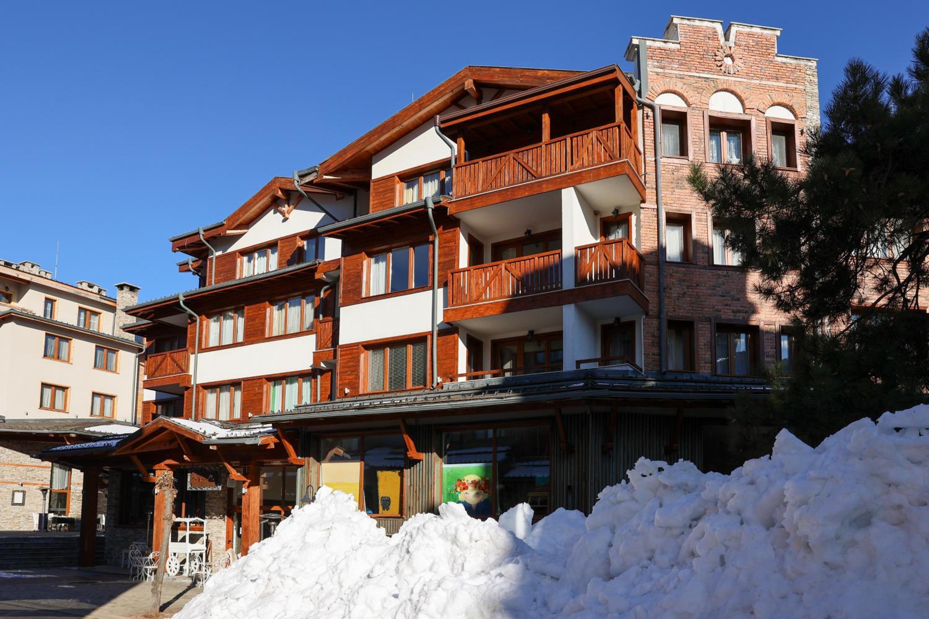 Pirin Golf Mountain View Retreat