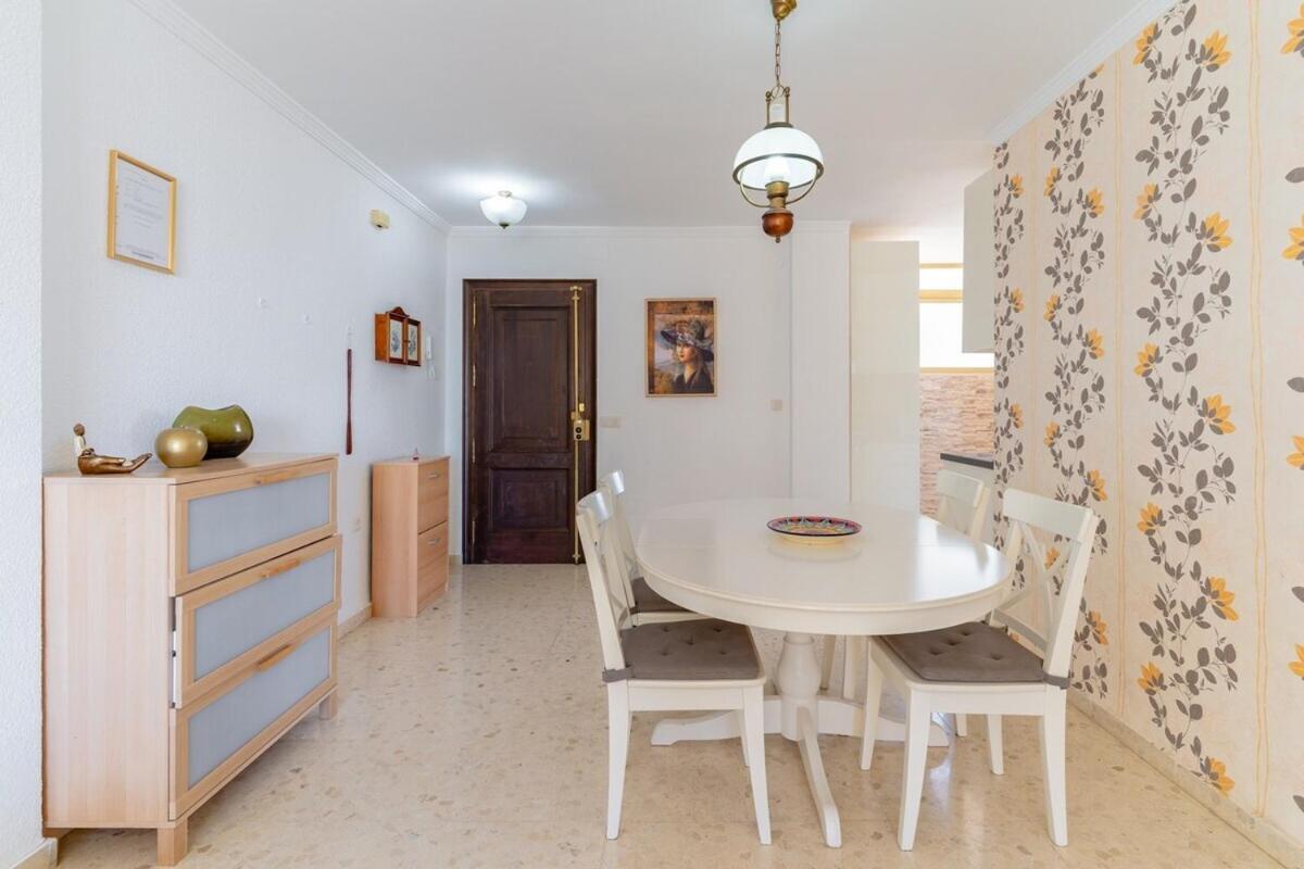 3 bedroom apt close to the beach view 5