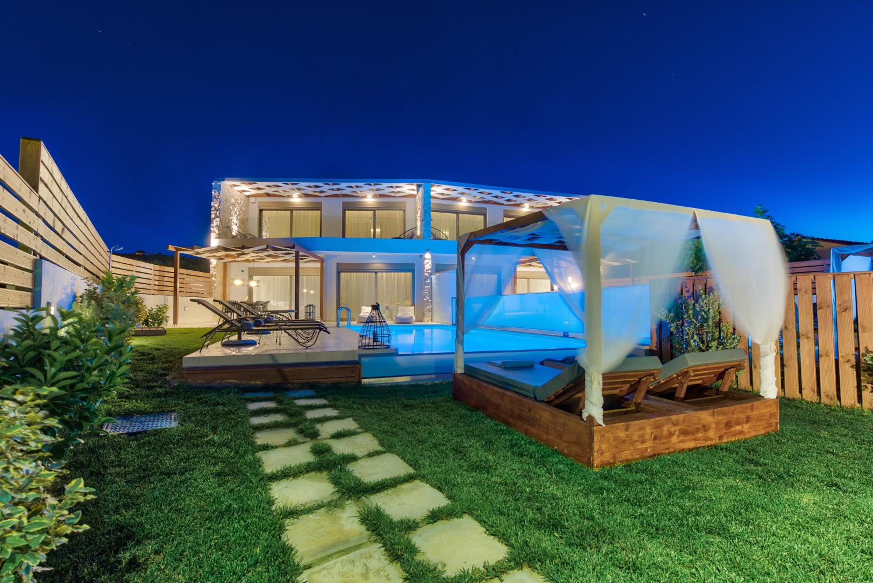 Astarte Villas - Casa Del Mare Beach Villa with Pool