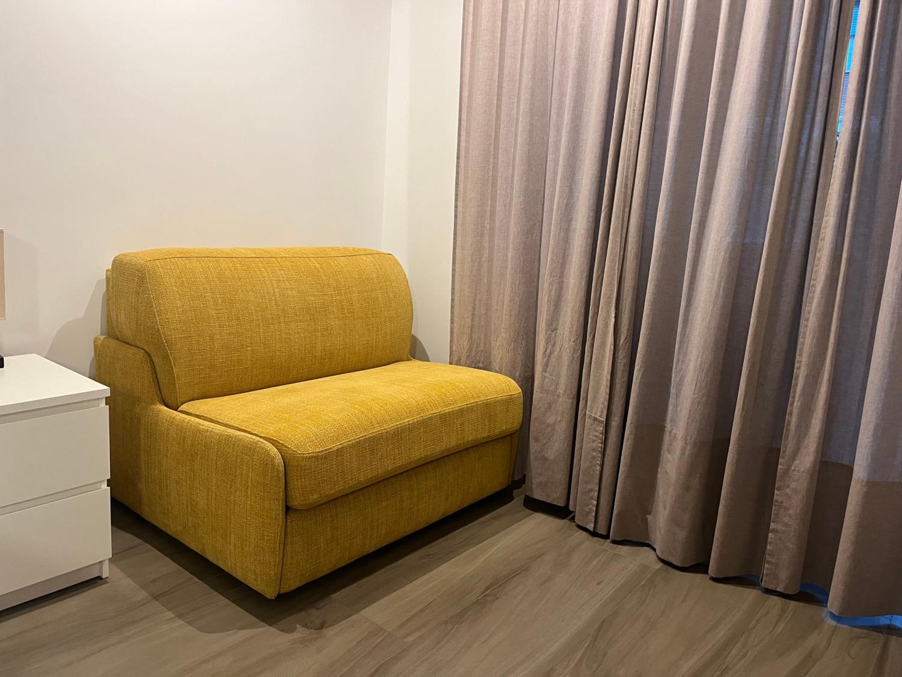 Anastasio Vatican Rooms G H