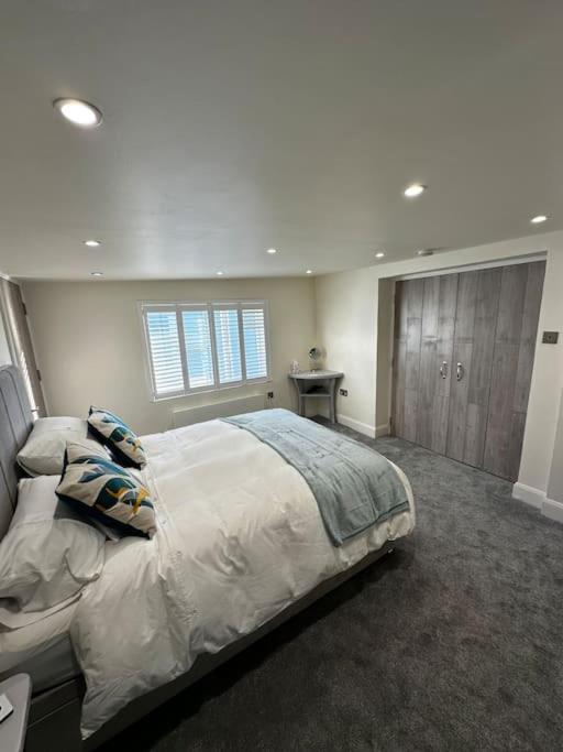 Riverside Seaside Apartment