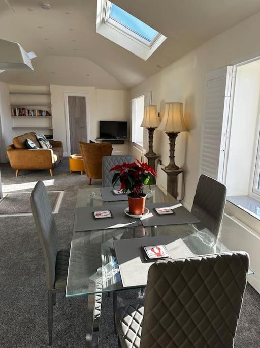 Riverside Seaside Apartment