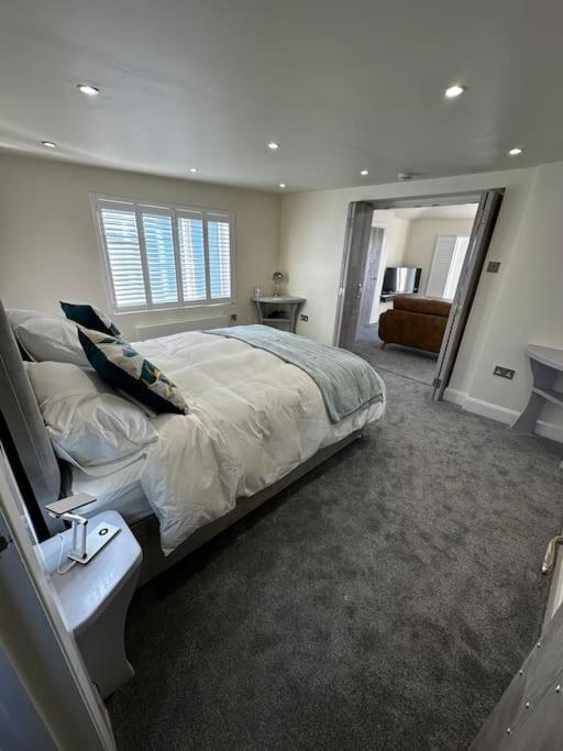 Riverside Seaside Apartment