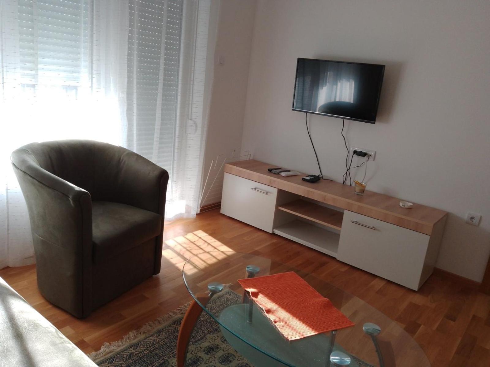 Vesna M view 3