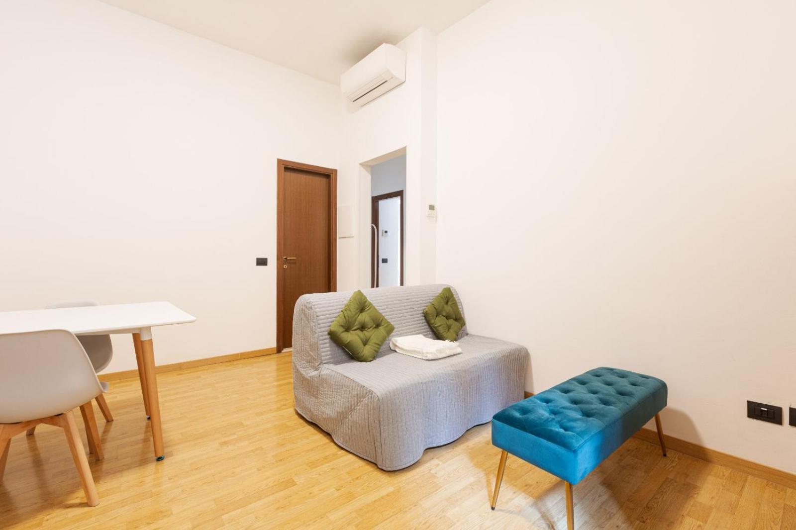 GuestHost - Milano Magenta Long Let Apts