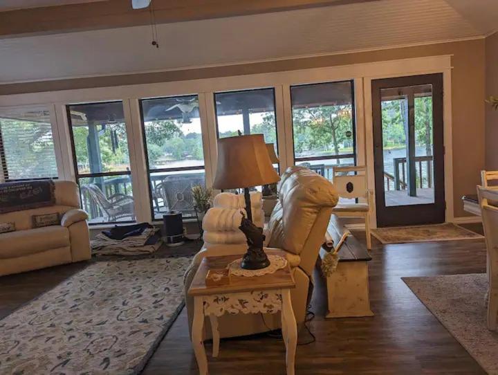 Robbins Nest- inactive - Property Image 10