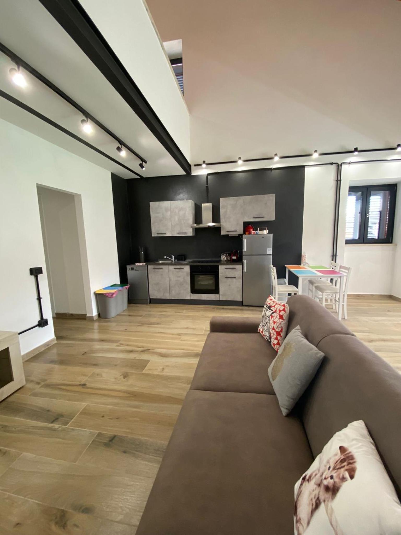 Emerald Apartment
