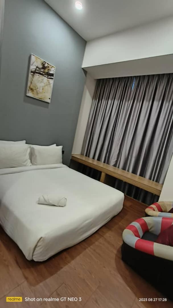 Opus Service Suite At Kuala Lumpur