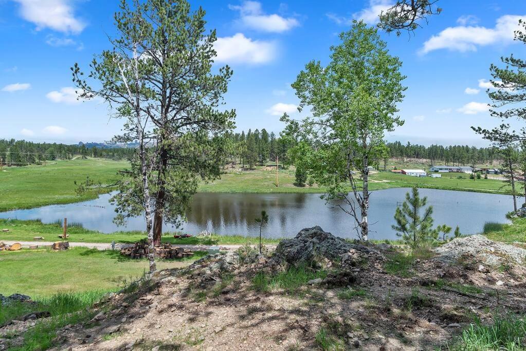 Hottub Hideaway: Firepit; Sauna; Views; Wildlife view 5