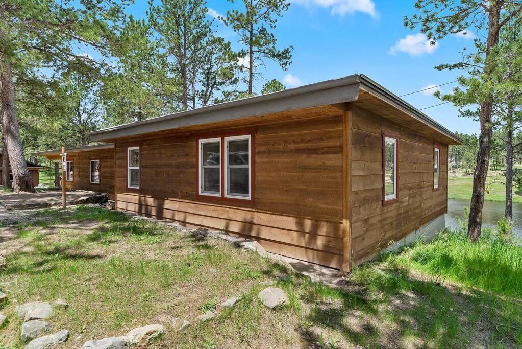 Hottub Hideaway: Firepit; Sauna; Views; Wildlife view 4