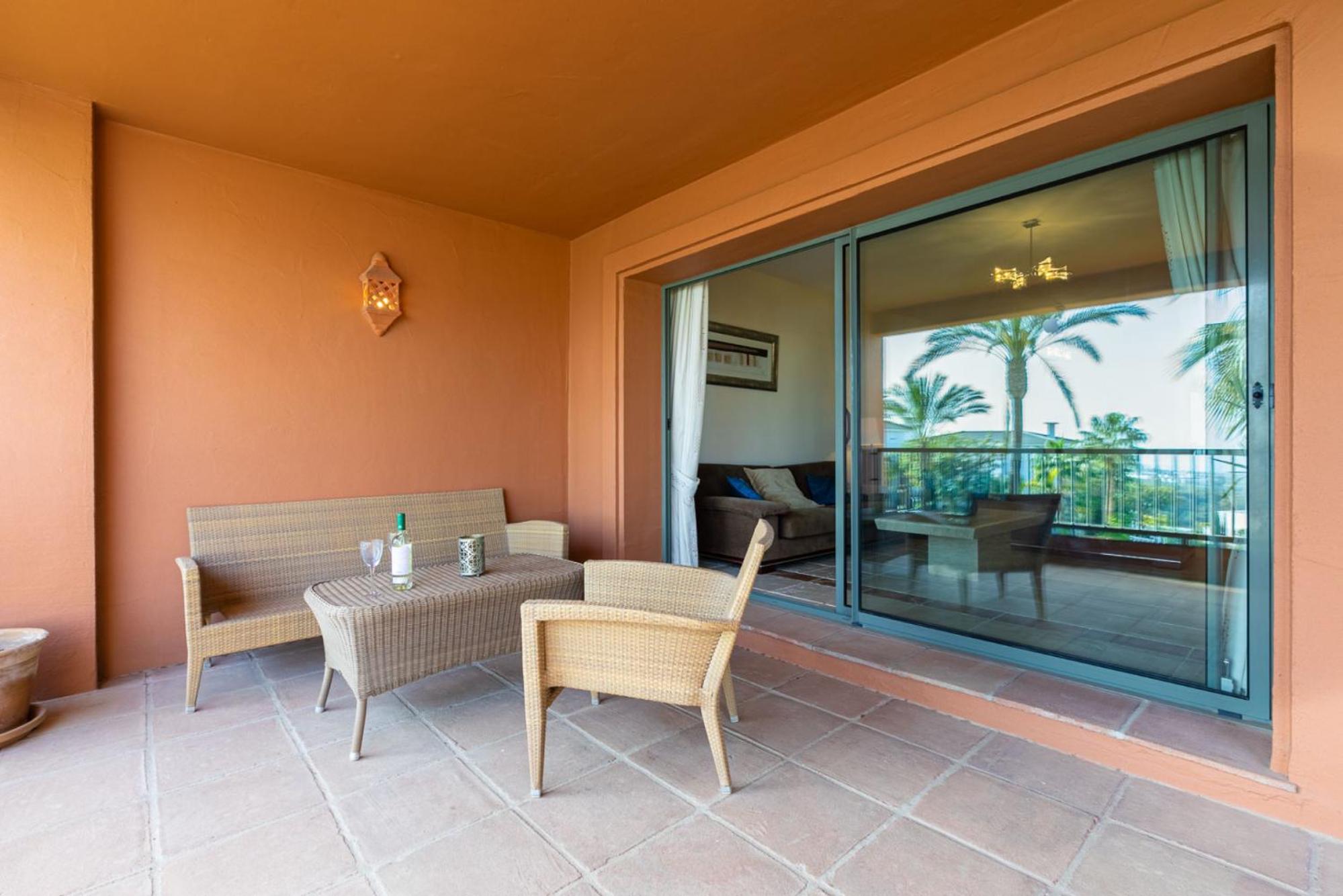 Royal Flamingos Sea View Apartman