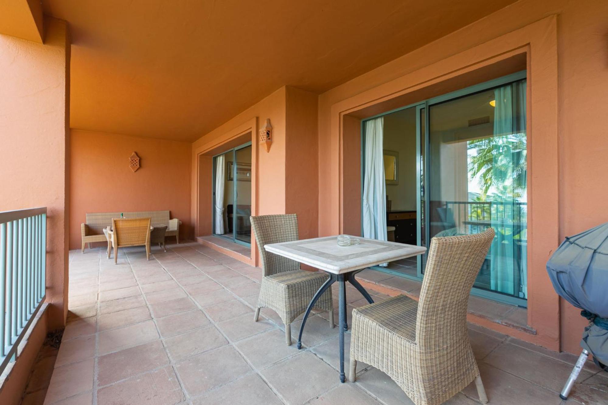 Royal Flamingos Sea View Apartman