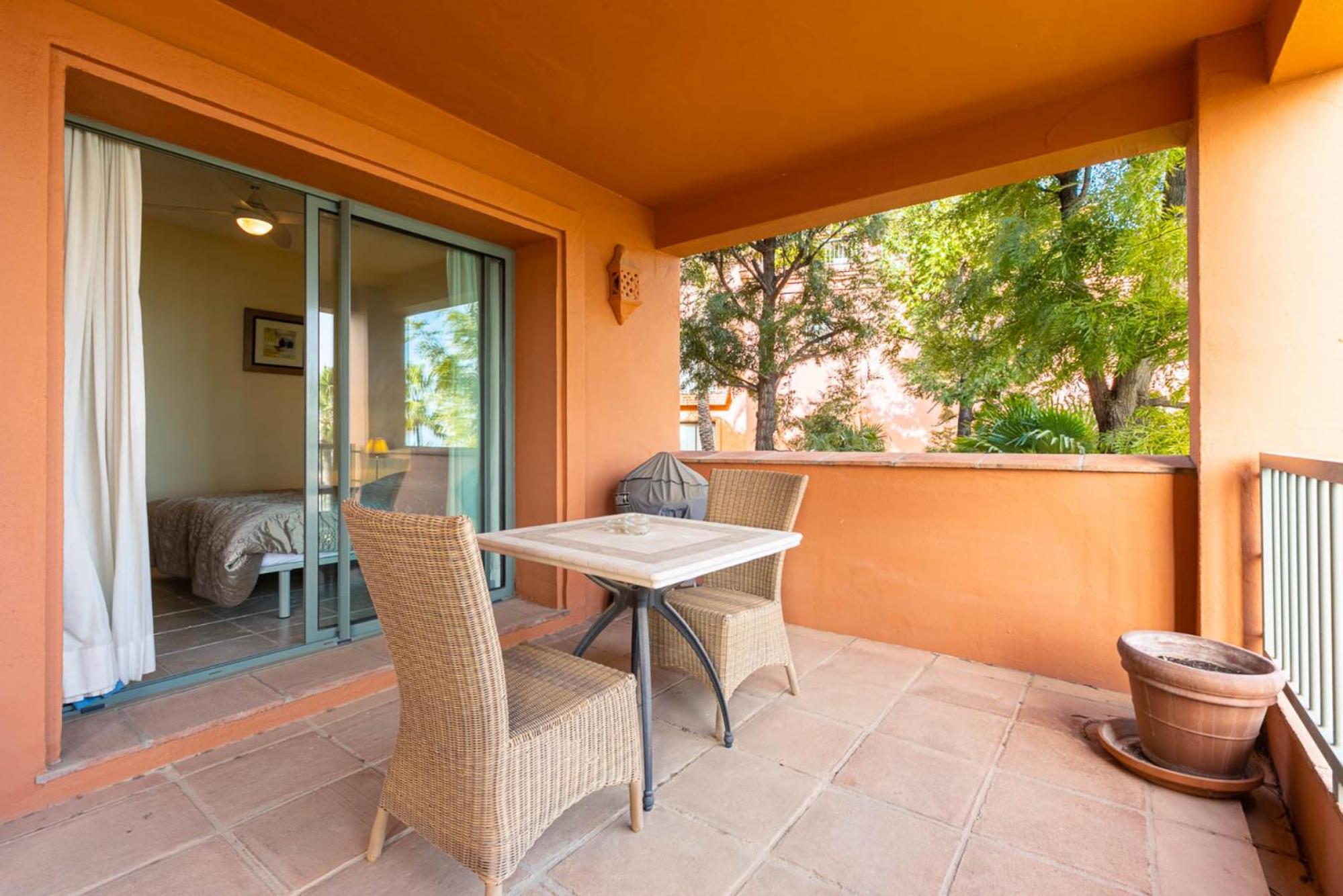 Royal Flamingos Sea View Apartman