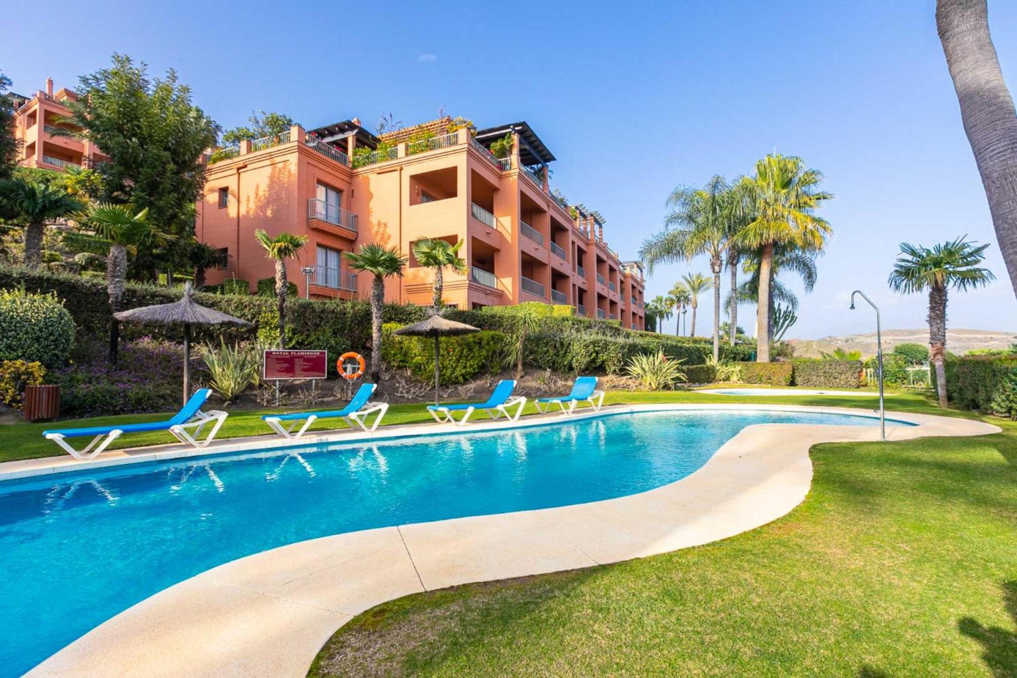 Royal Flamingos Sea View Apartman