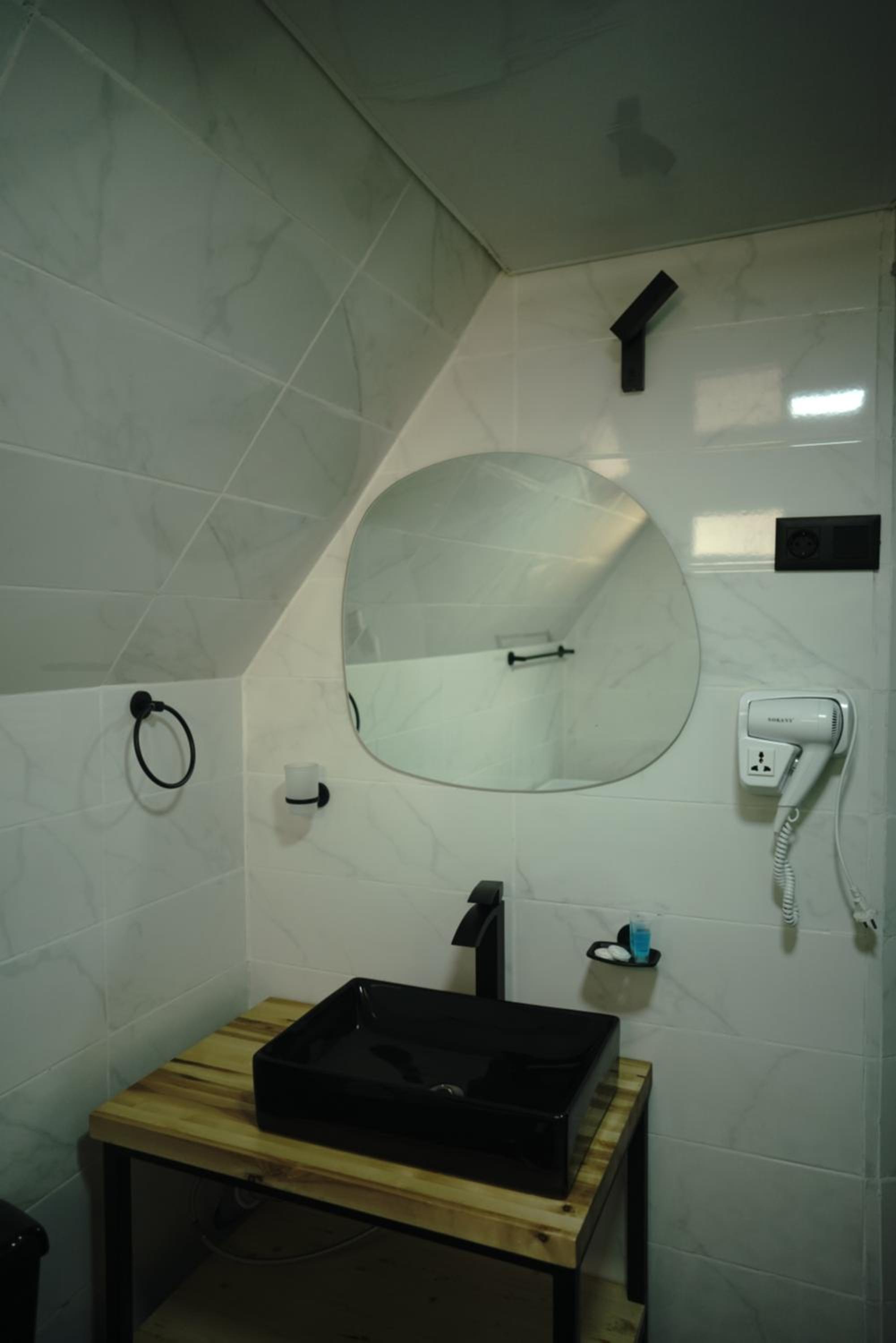 Photo 46