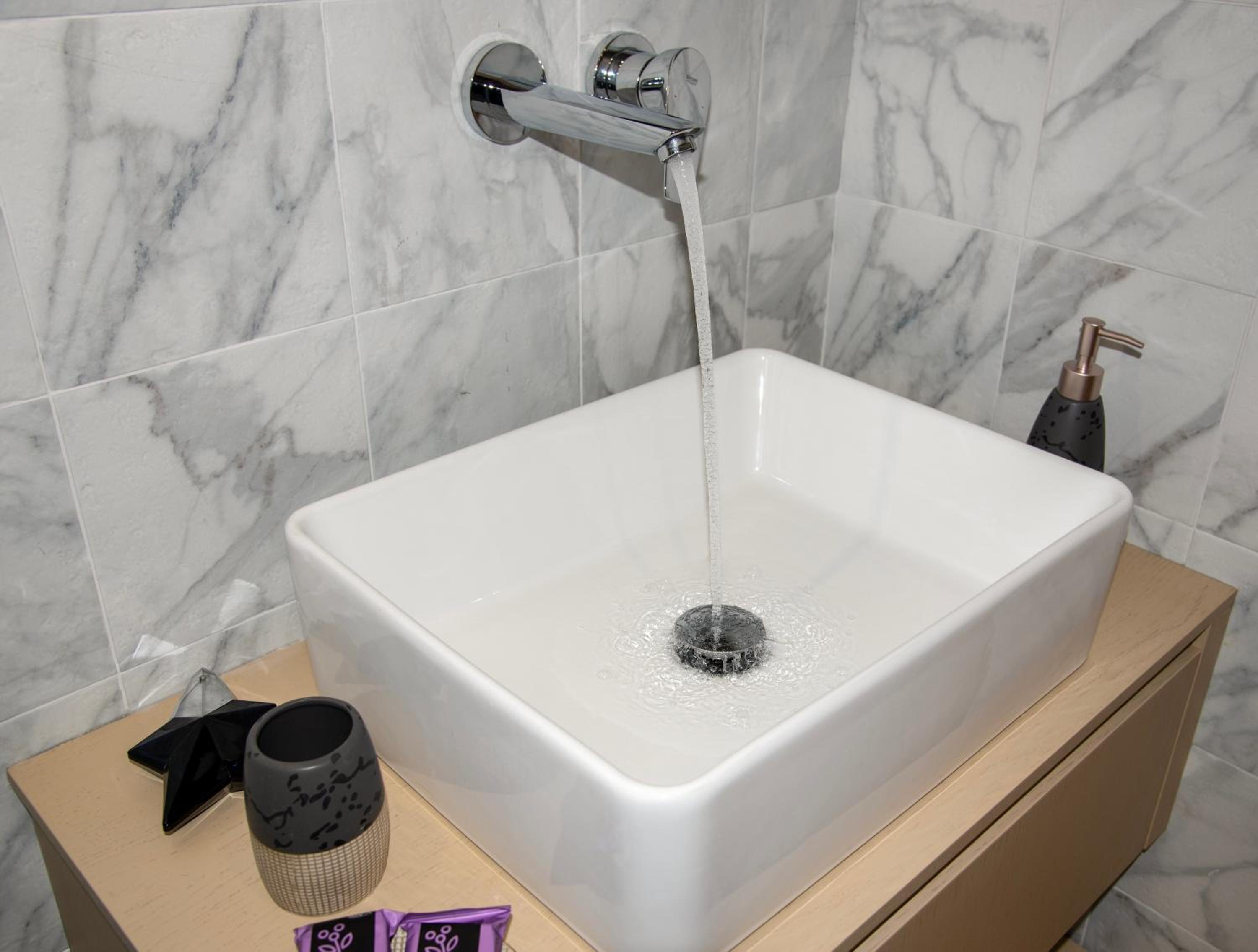 ALPHA SUITES