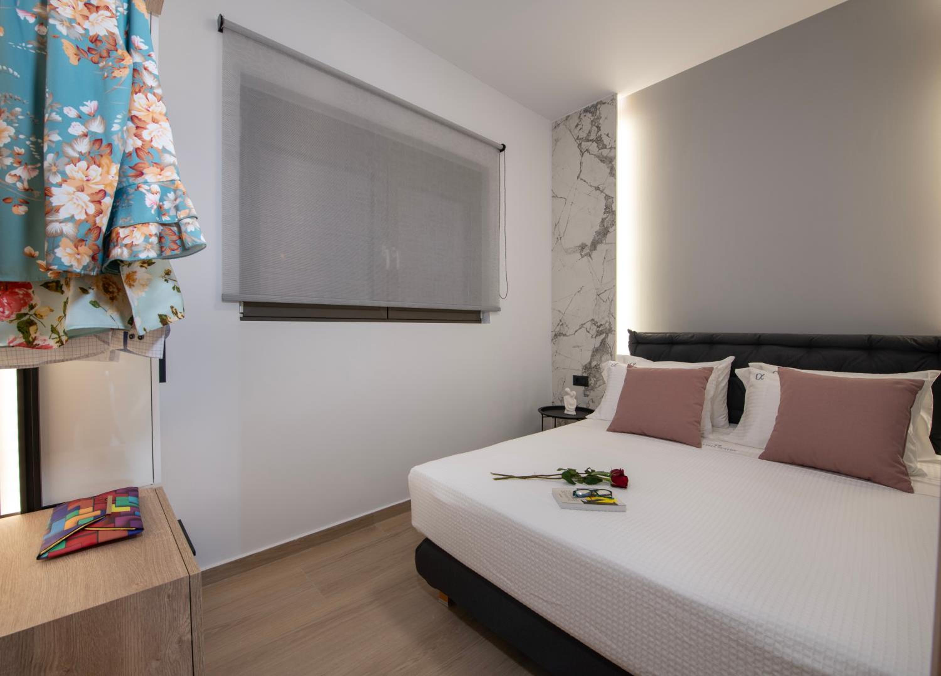 ALPHA SUITES