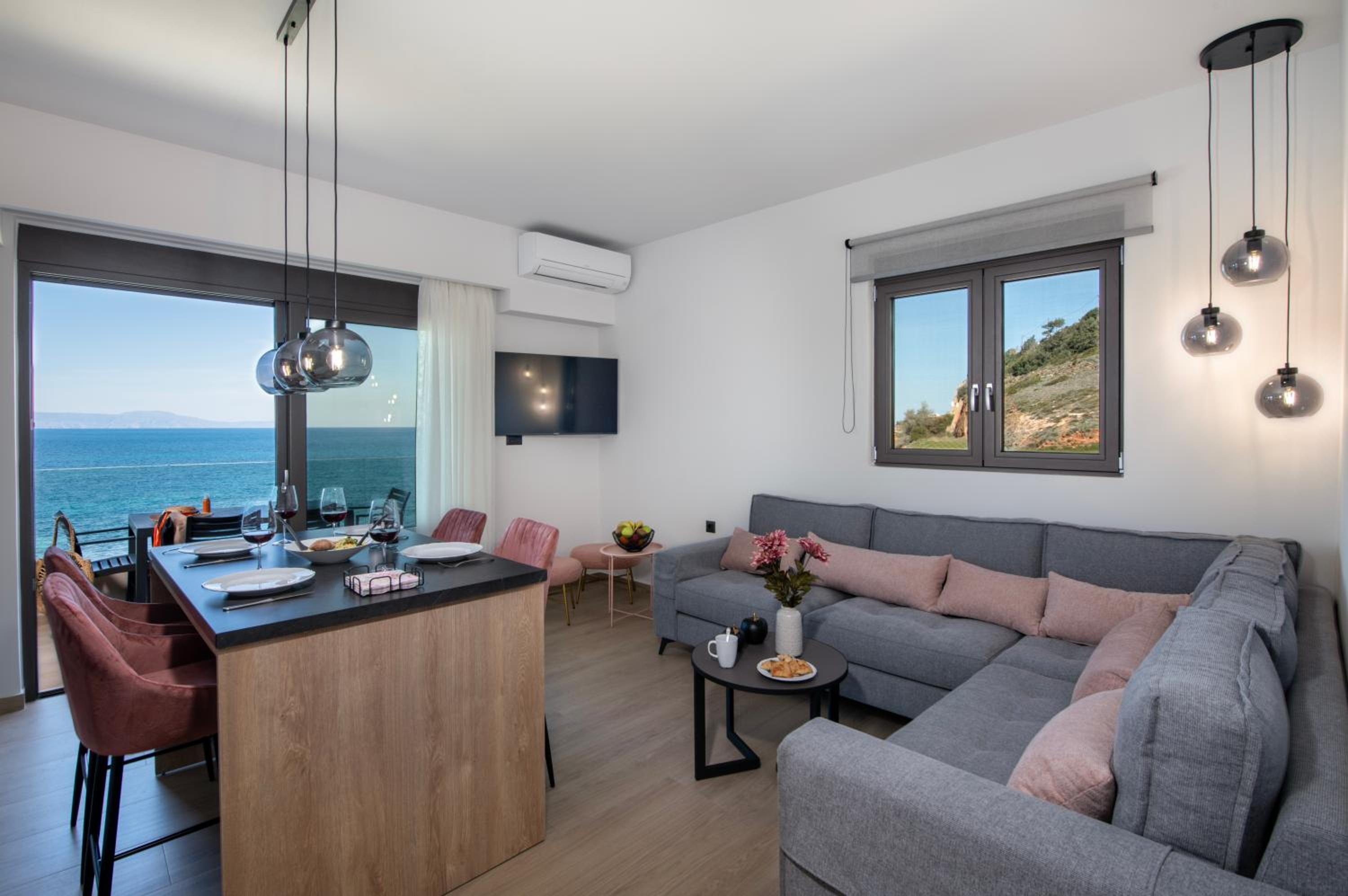 ALPHA SUITES