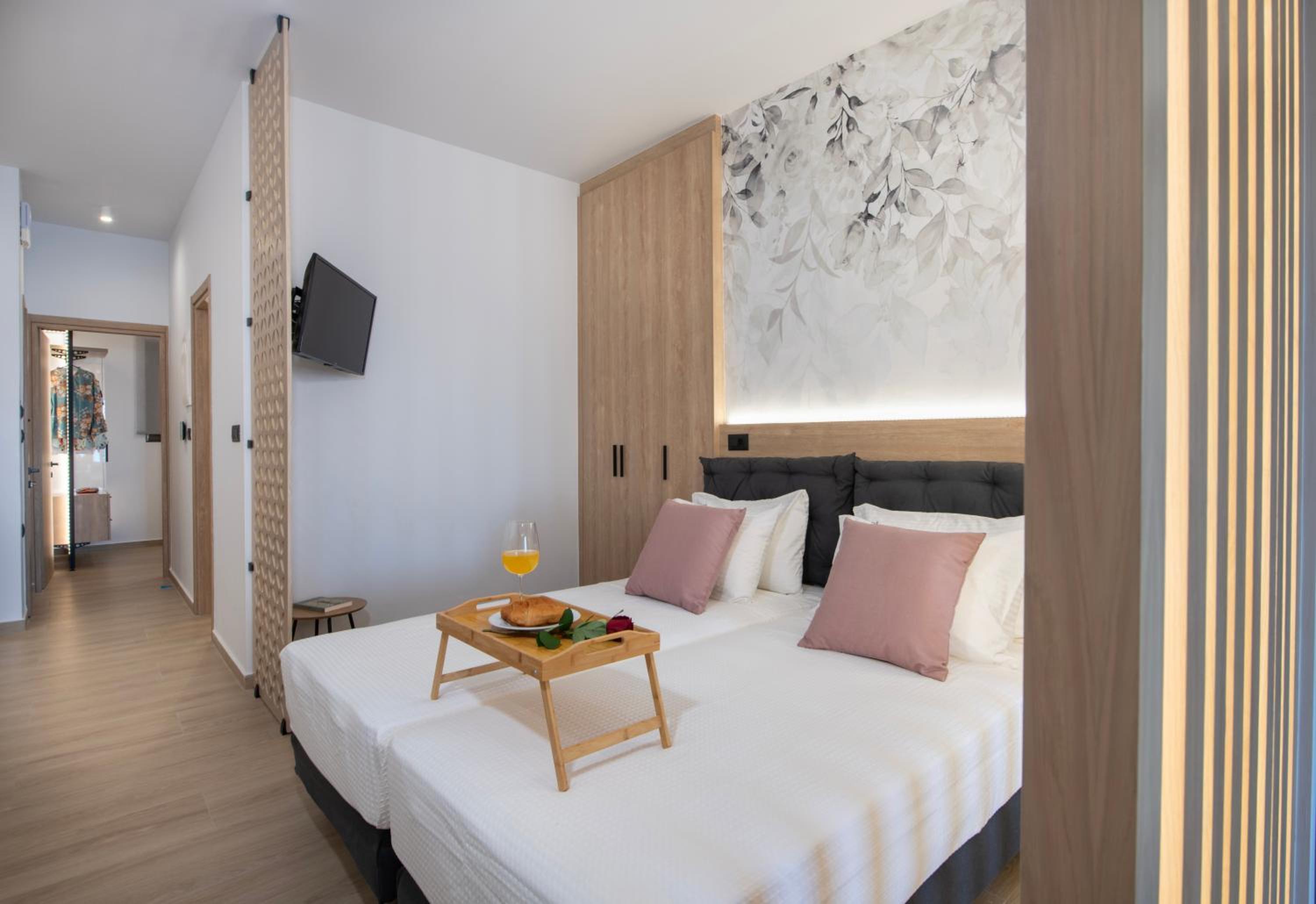 ALPHA SUITES