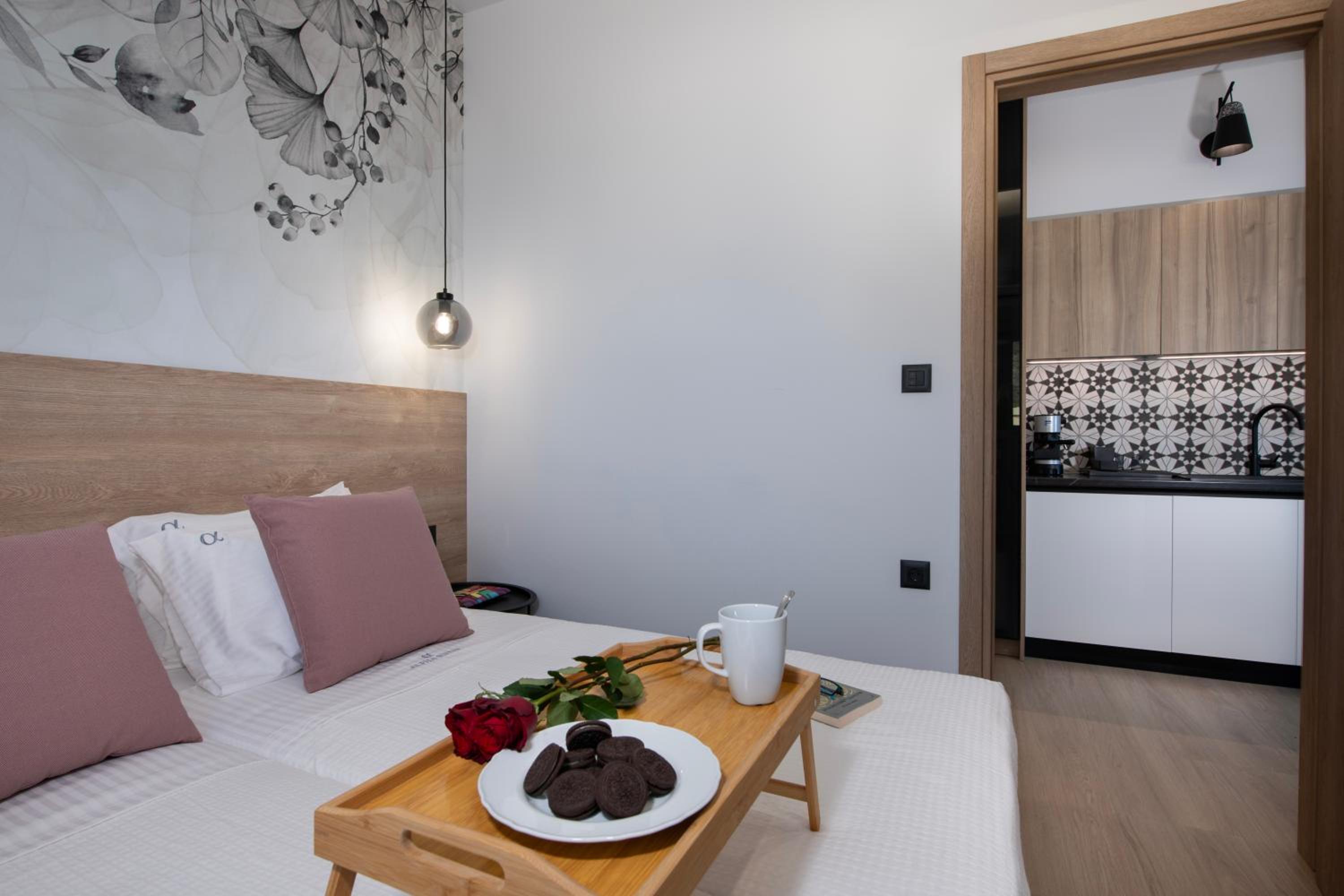 ALPHA SUITES