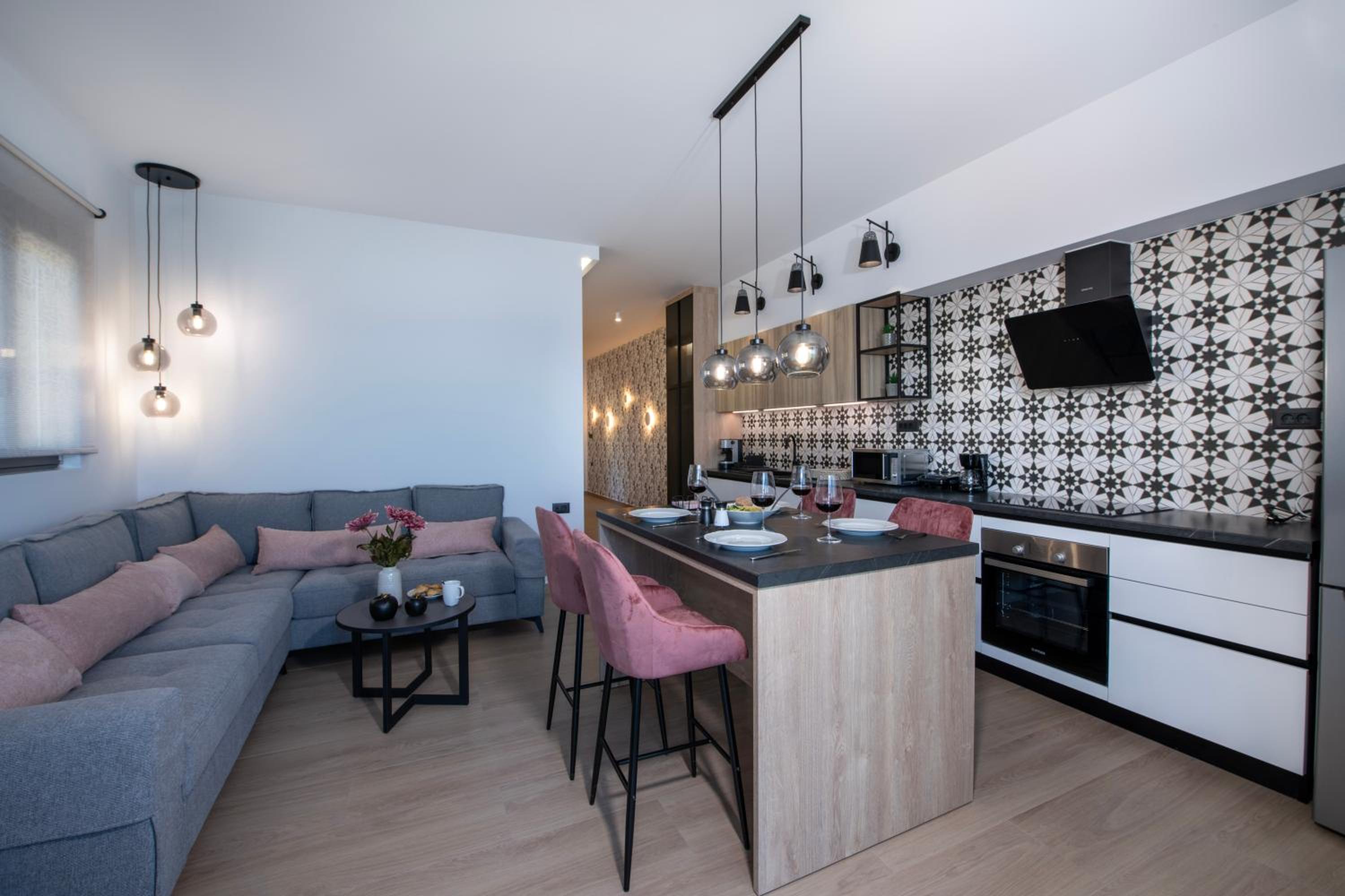 ALPHA SUITES