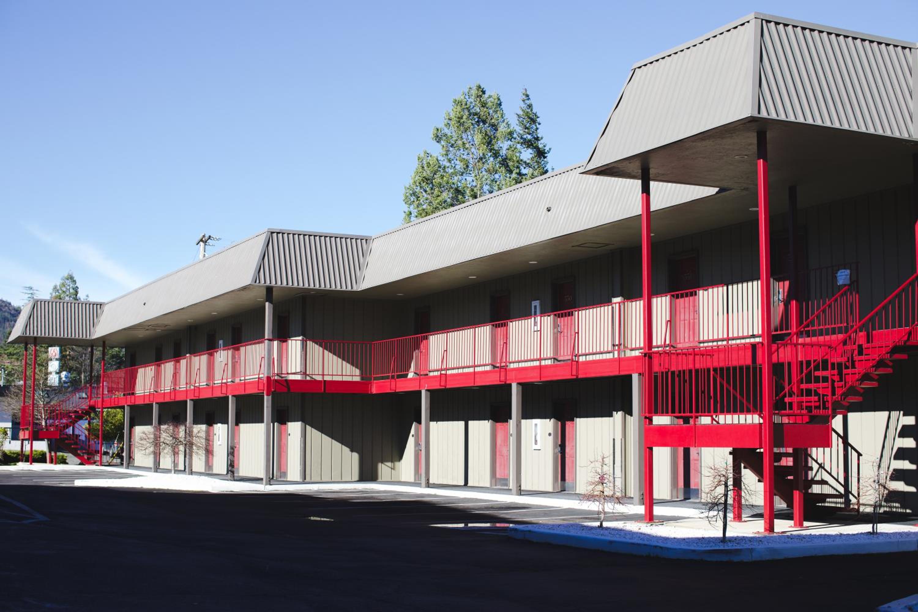 Ashland Vacations - Flagship Inn of Ashland - Property Image 14