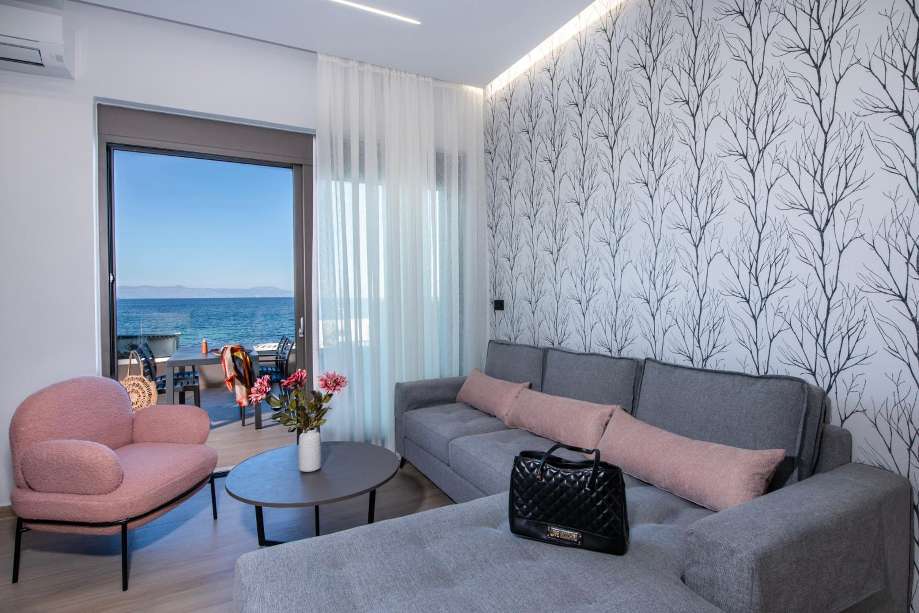 ALPHA SUITES