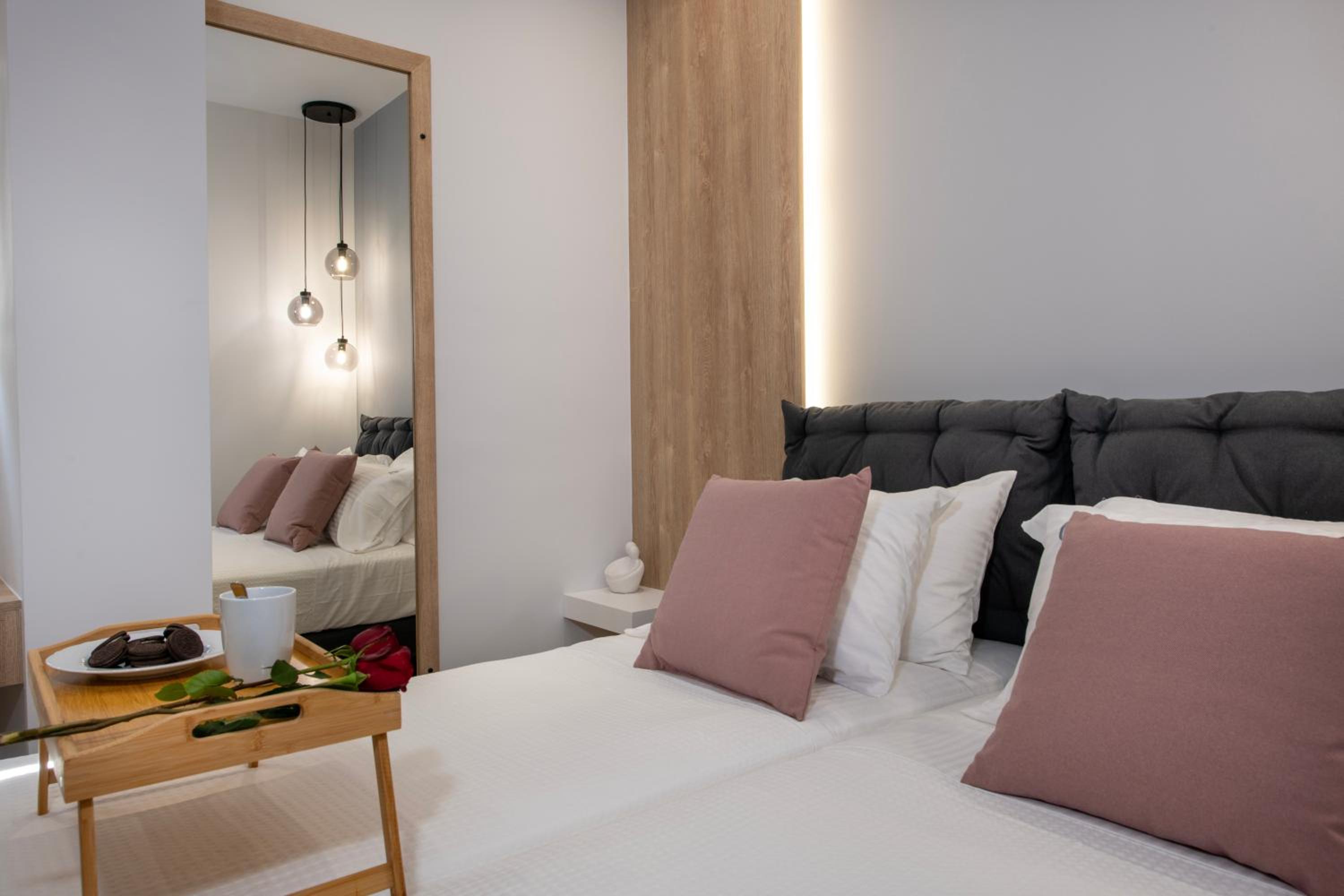 ALPHA SUITES