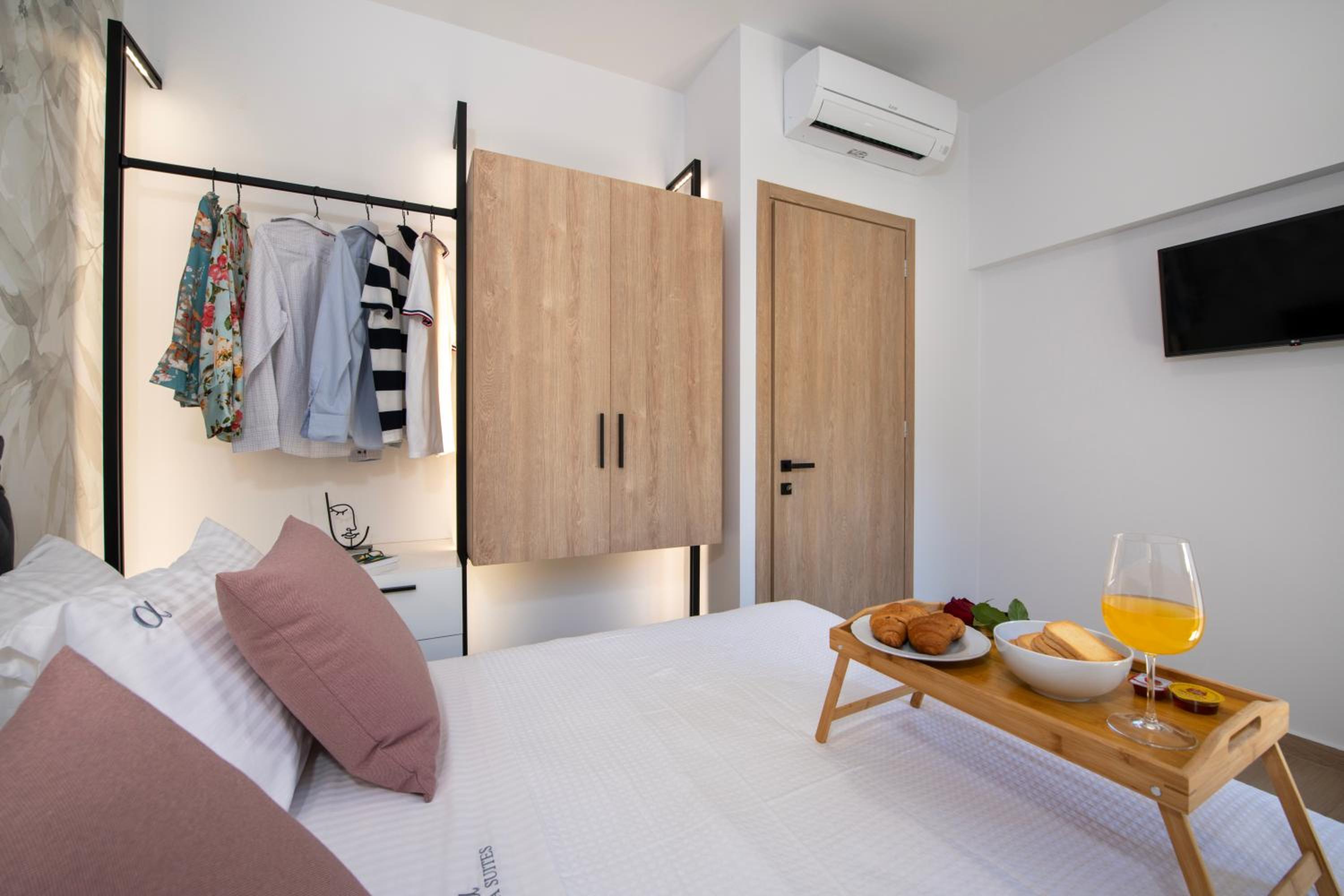 ALPHA SUITES
