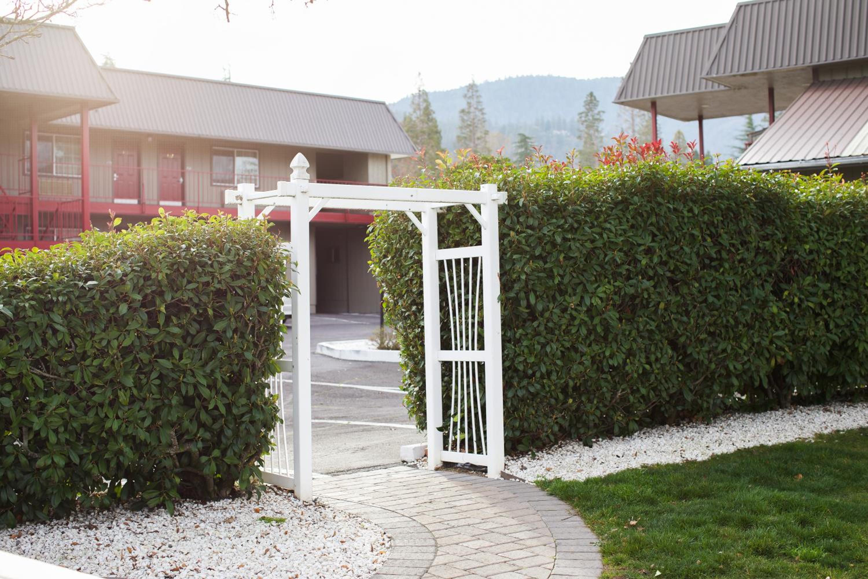 Ashland Vacations - Flagship Inn of Ashland - Property Image 34