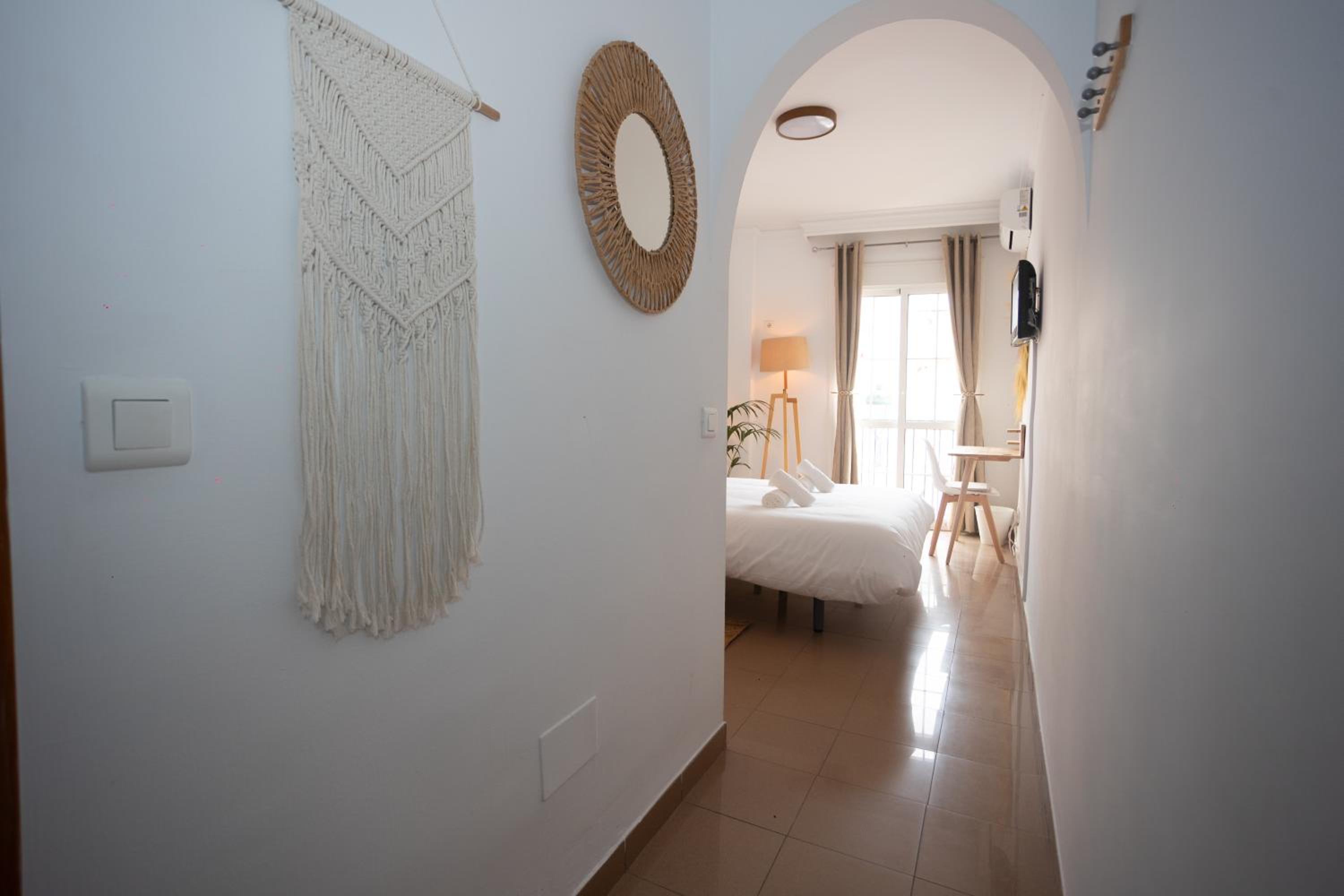 Naim Guest House Nerja