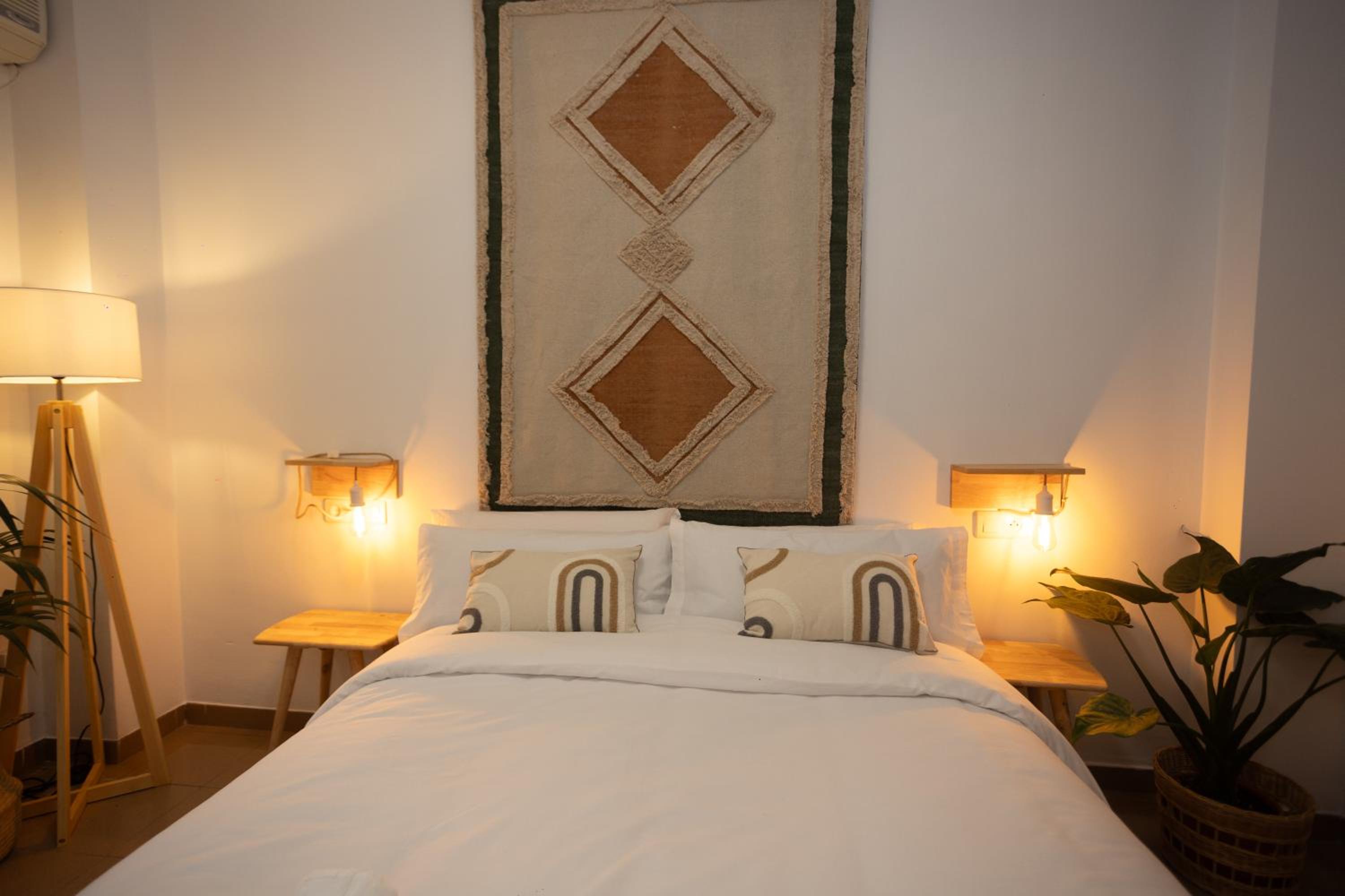 Naim Guest House Nerja