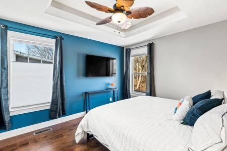 Family Home in Oakwood, 12 Mins to Campus, Patio, Washer Dryer, 2 Bathrooms, Utilities and Internet Included, Great for Students or Families, Charming Oakw view 5
